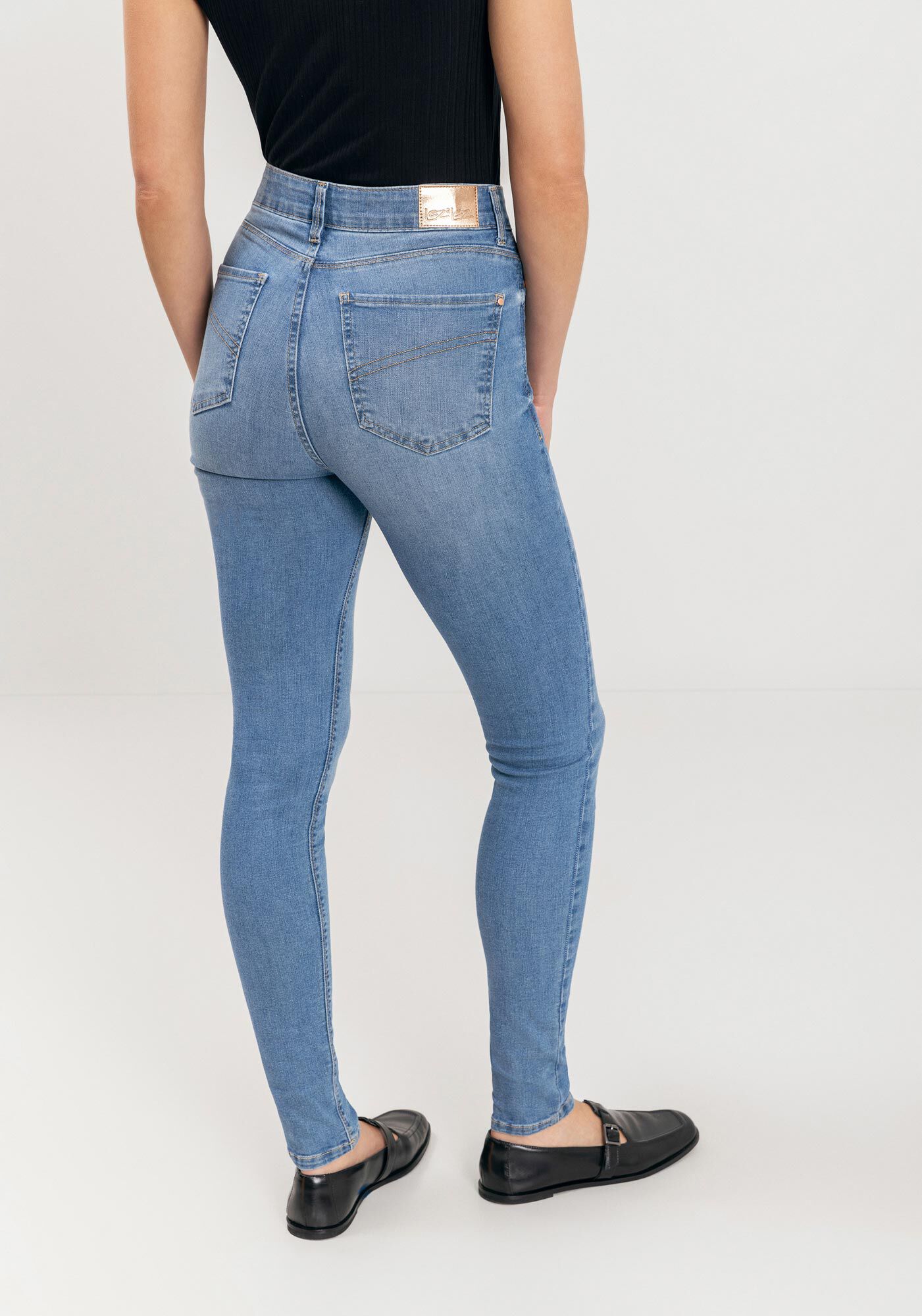Cal&ccedil;a Jeans Skinny Shaping Com Cintura Alta E Bolsos, , large.