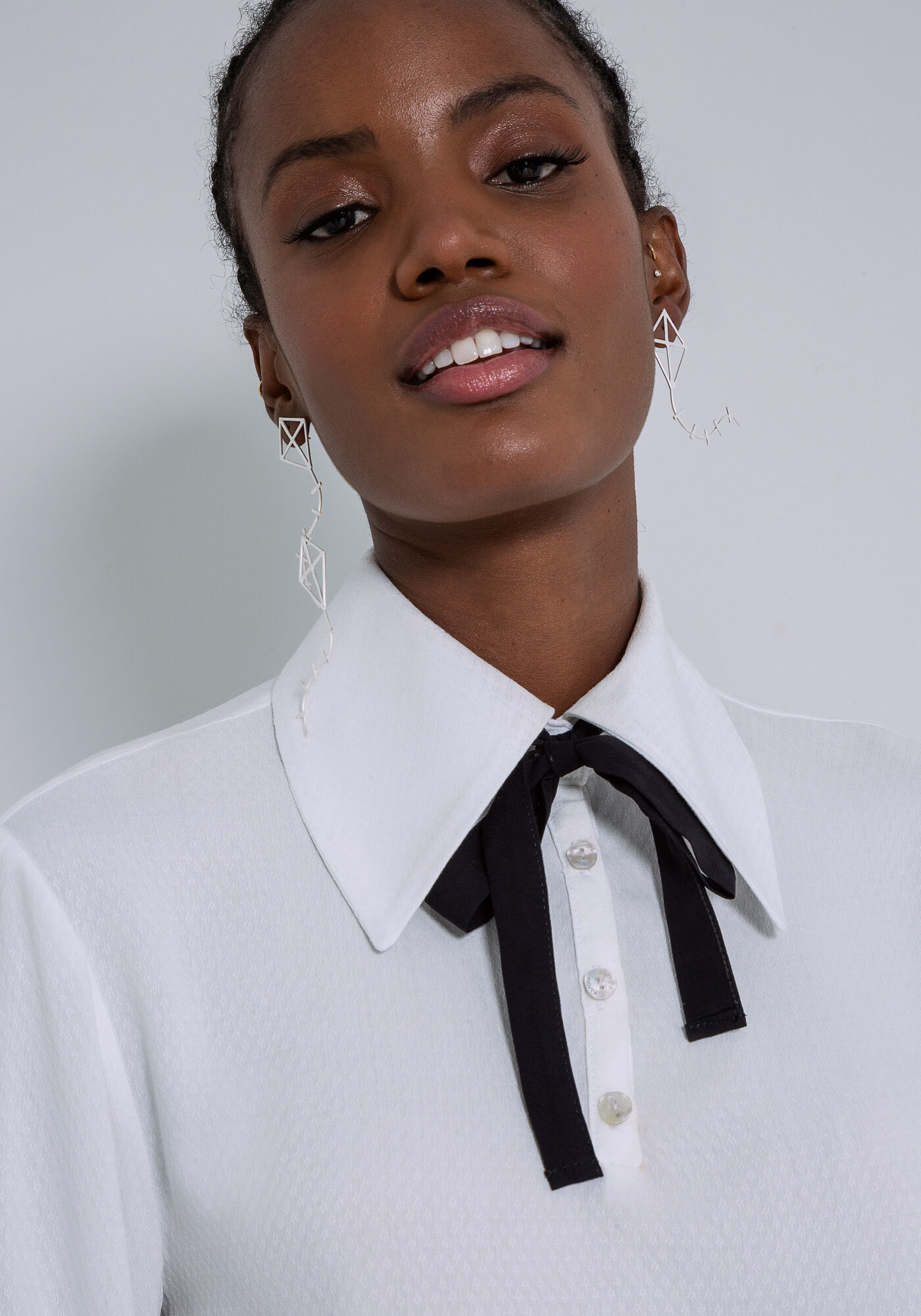 Blusa Manga Longa em Viscose com La&ccedil;o Gola, , large.