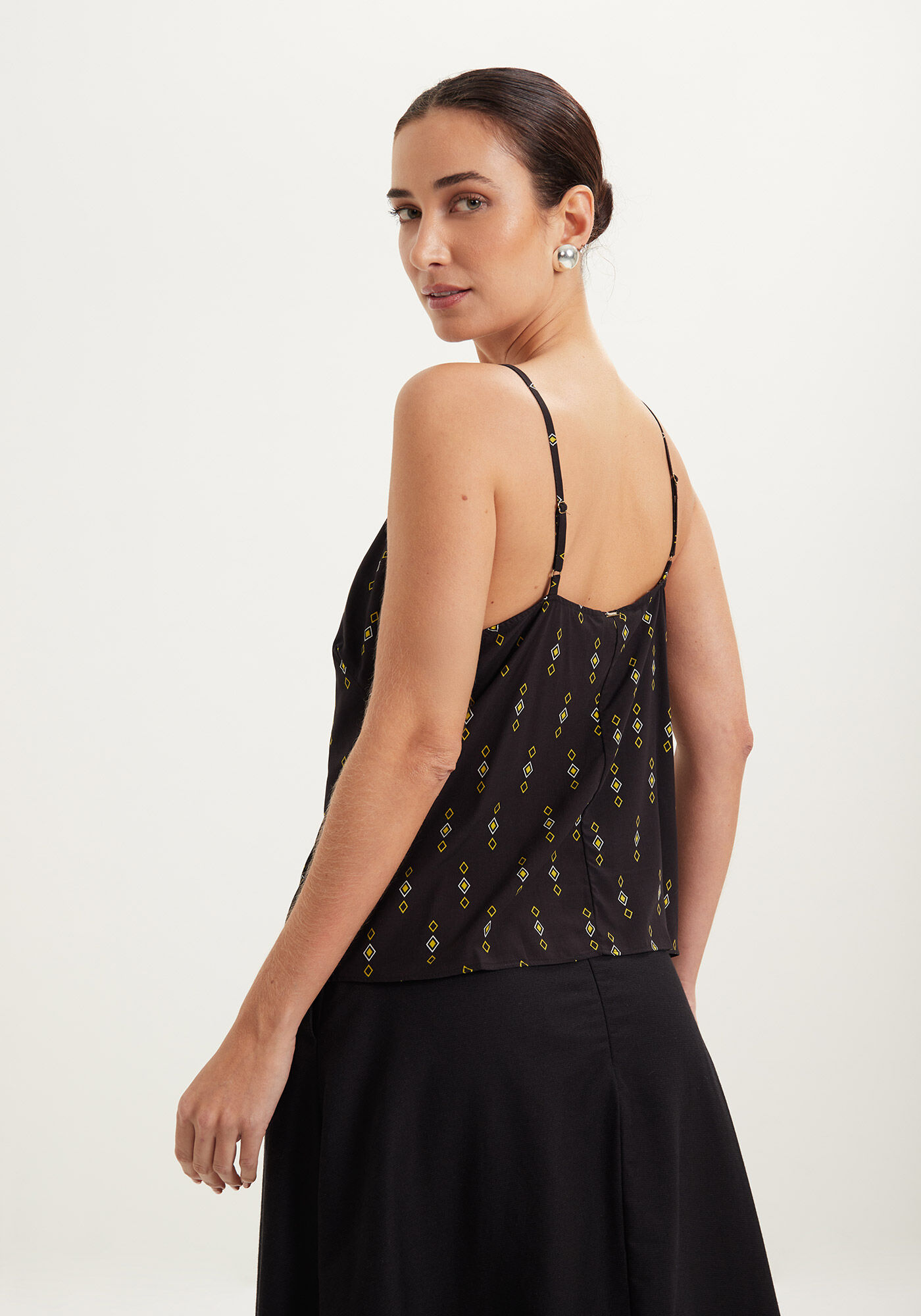Blusa Estampada Em Viscose Com Enfeite Nas Al&ccedil;as, PATTERN PRETO, large.