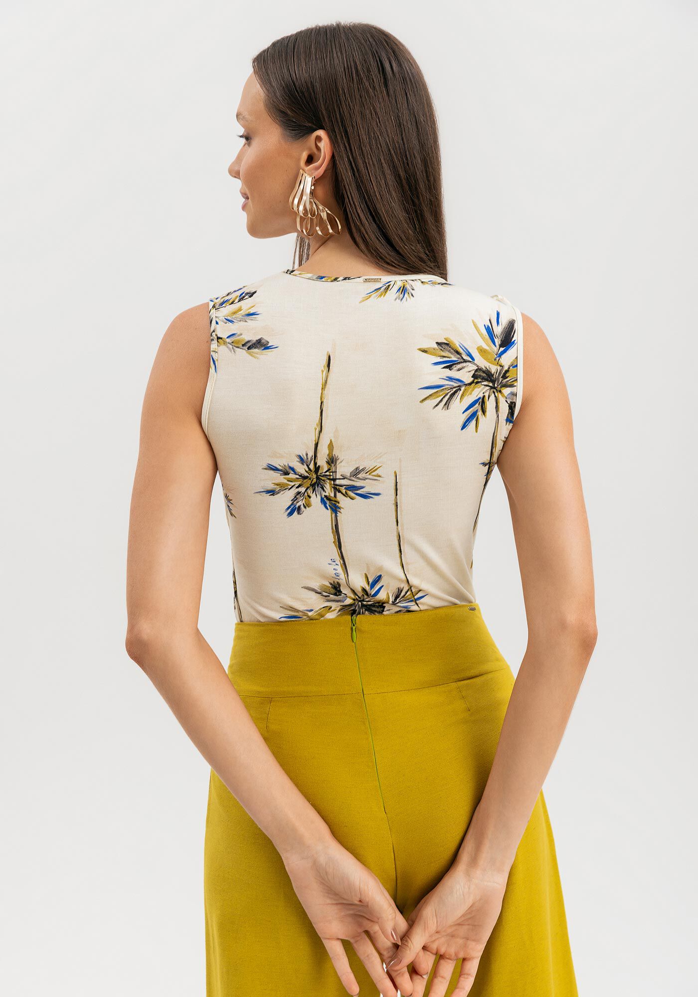 Blusa Regata Estampada Com Detalhe De Tor&ccedil;&atilde;o Em Malha Leve, , large.