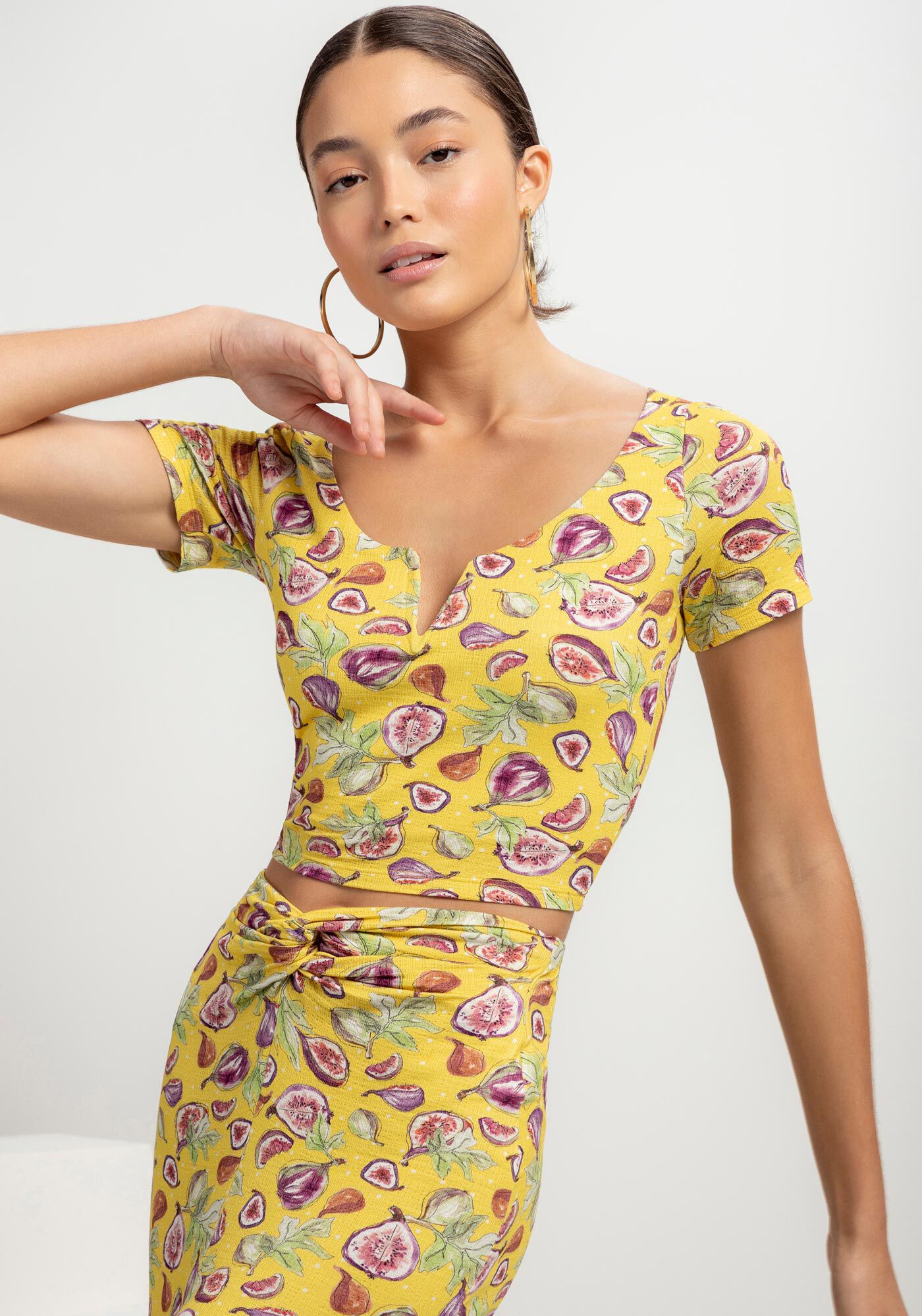 Blusa Cropped em Malha com V decote, , large.