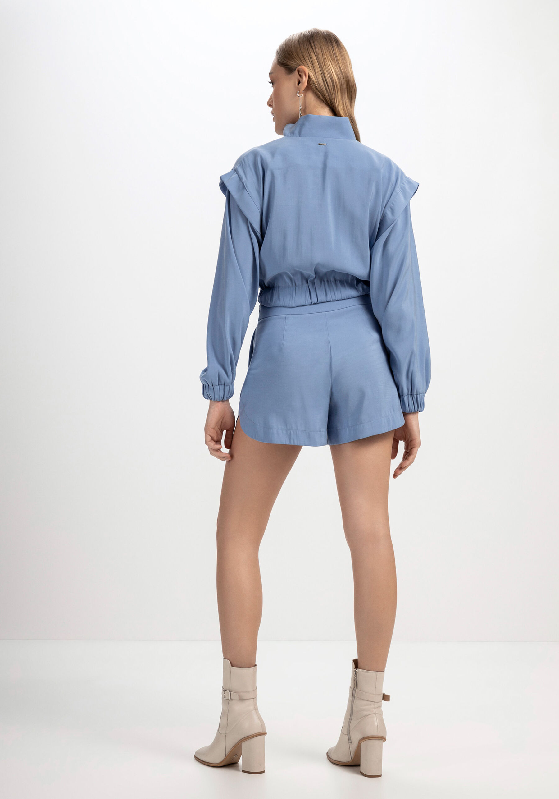 Jaqueta Cropped Recorte Ombros, AZUL NETUNO. Jaqueta Cropped Recorte Ombros, AZUL NETUNO, large.