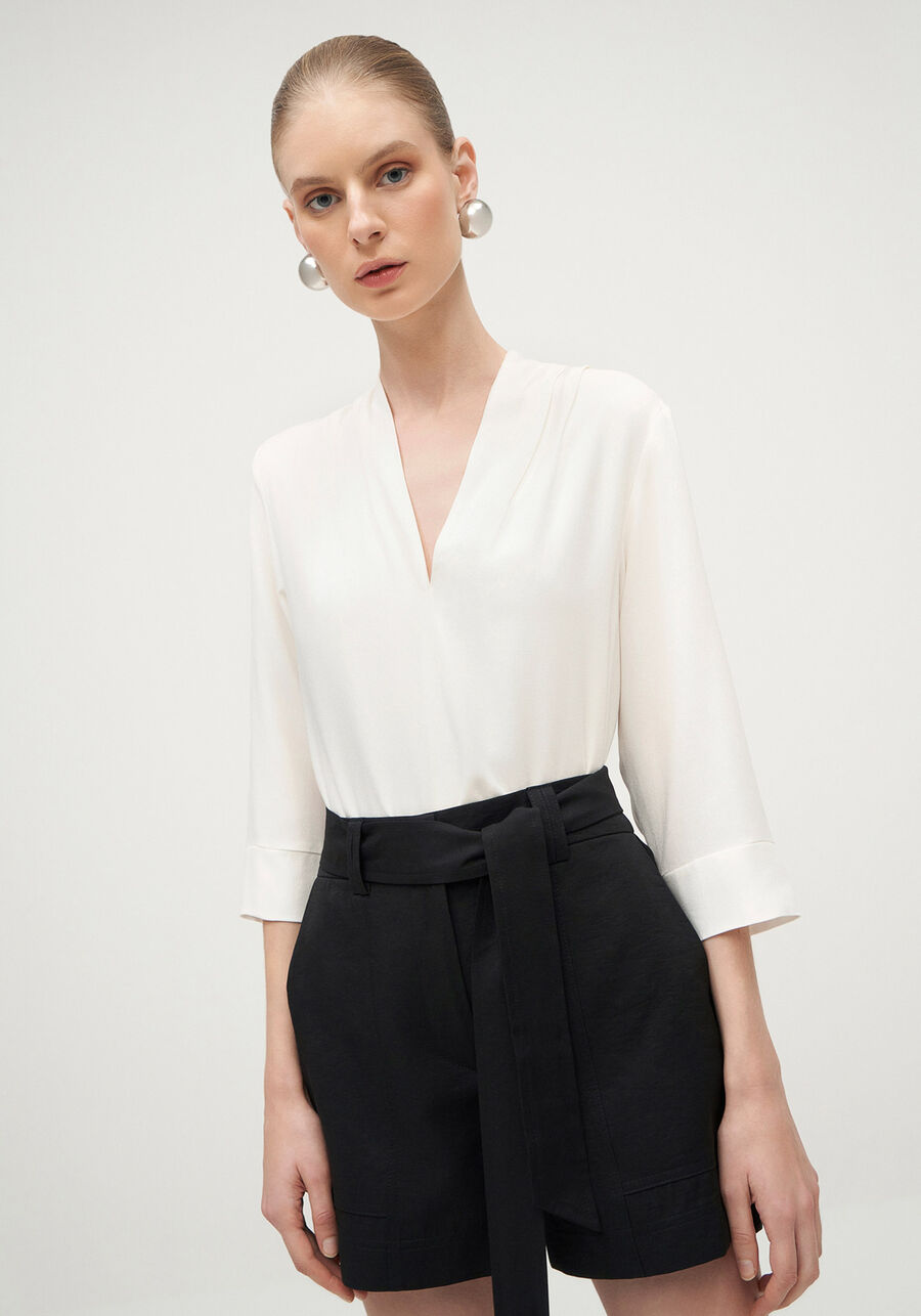 Shorts Cintura Alta com Cinto, . Shorts Cintura Alta com Cinto, , large.