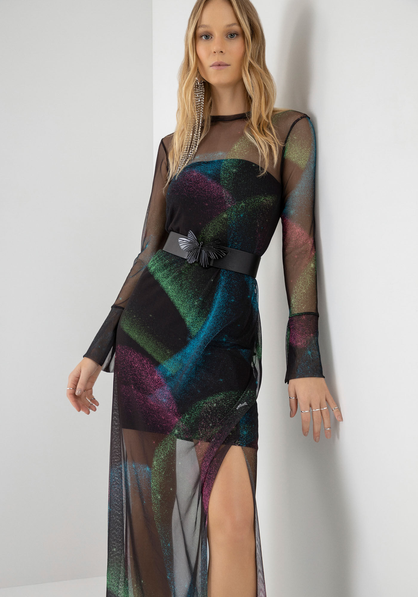 Vestido com tule manga longa sale