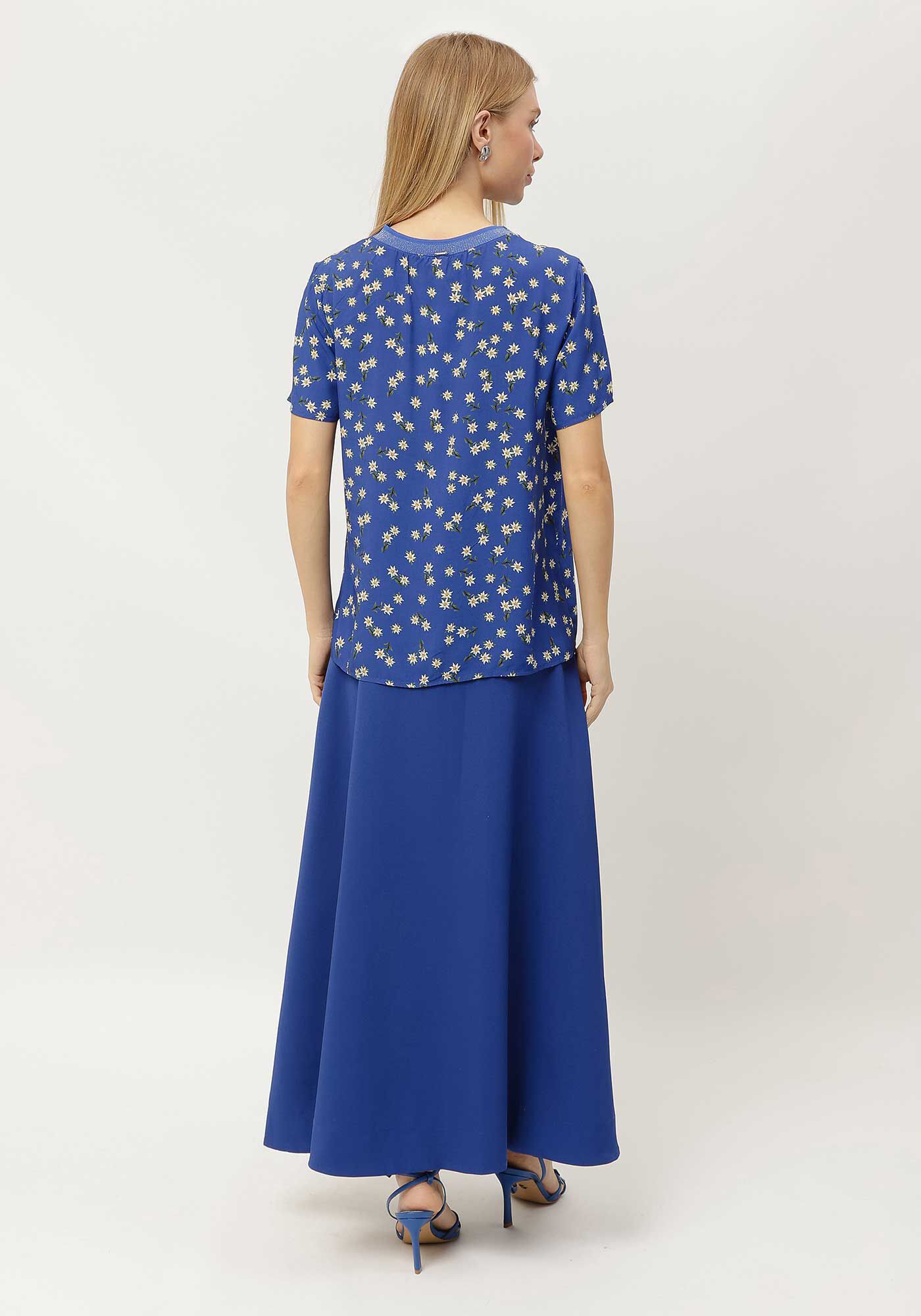 Blusa Estampada em Viscose com Retil&iacute;nea Decote, , large.