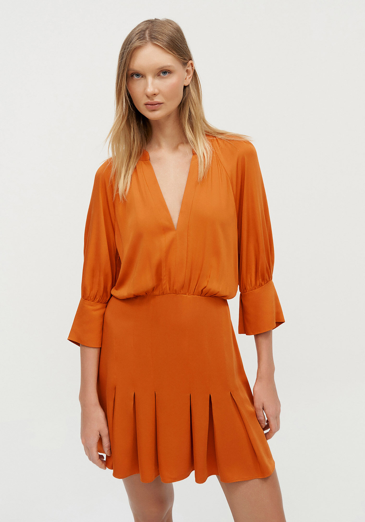 Vestido Curto Manga 3/4 com Pregas, , large.