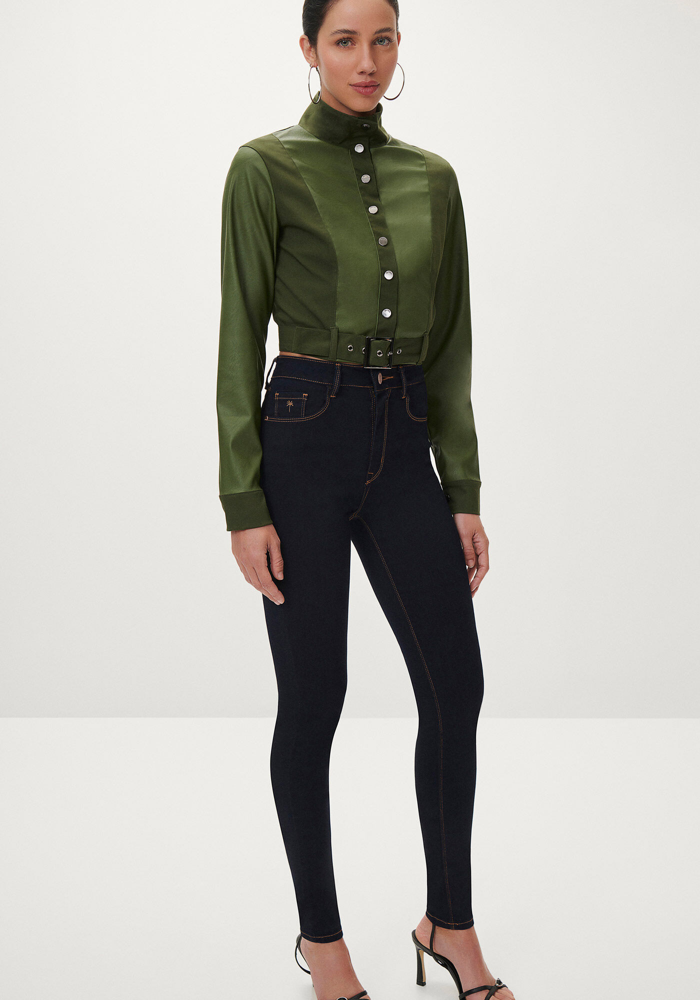 Cal&ccedil;a Jeans Skinny Cintura Alta Escura, JEANS, large.