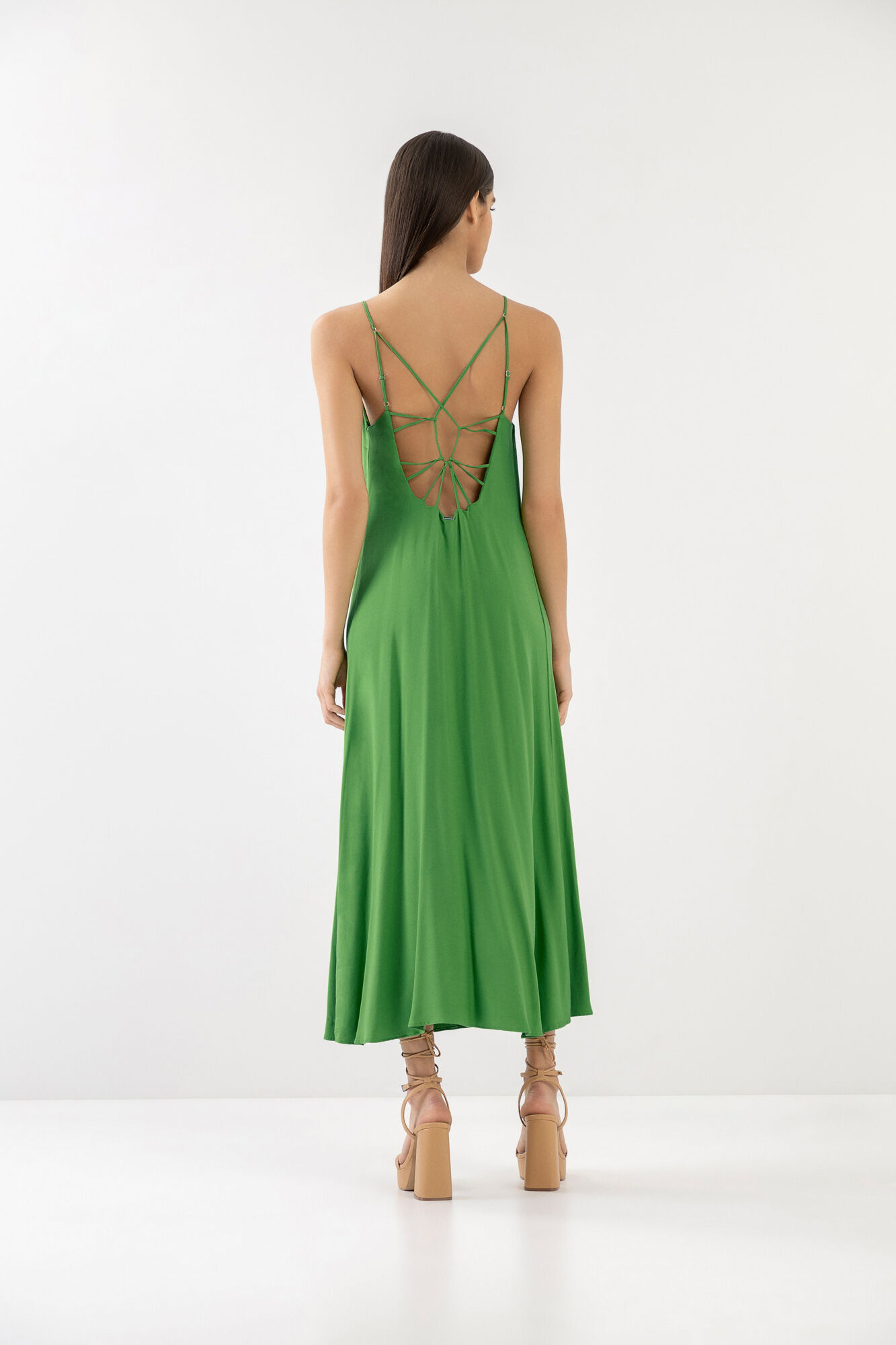 Vestido Midi em Viscose com Detalhe Costas, , large.