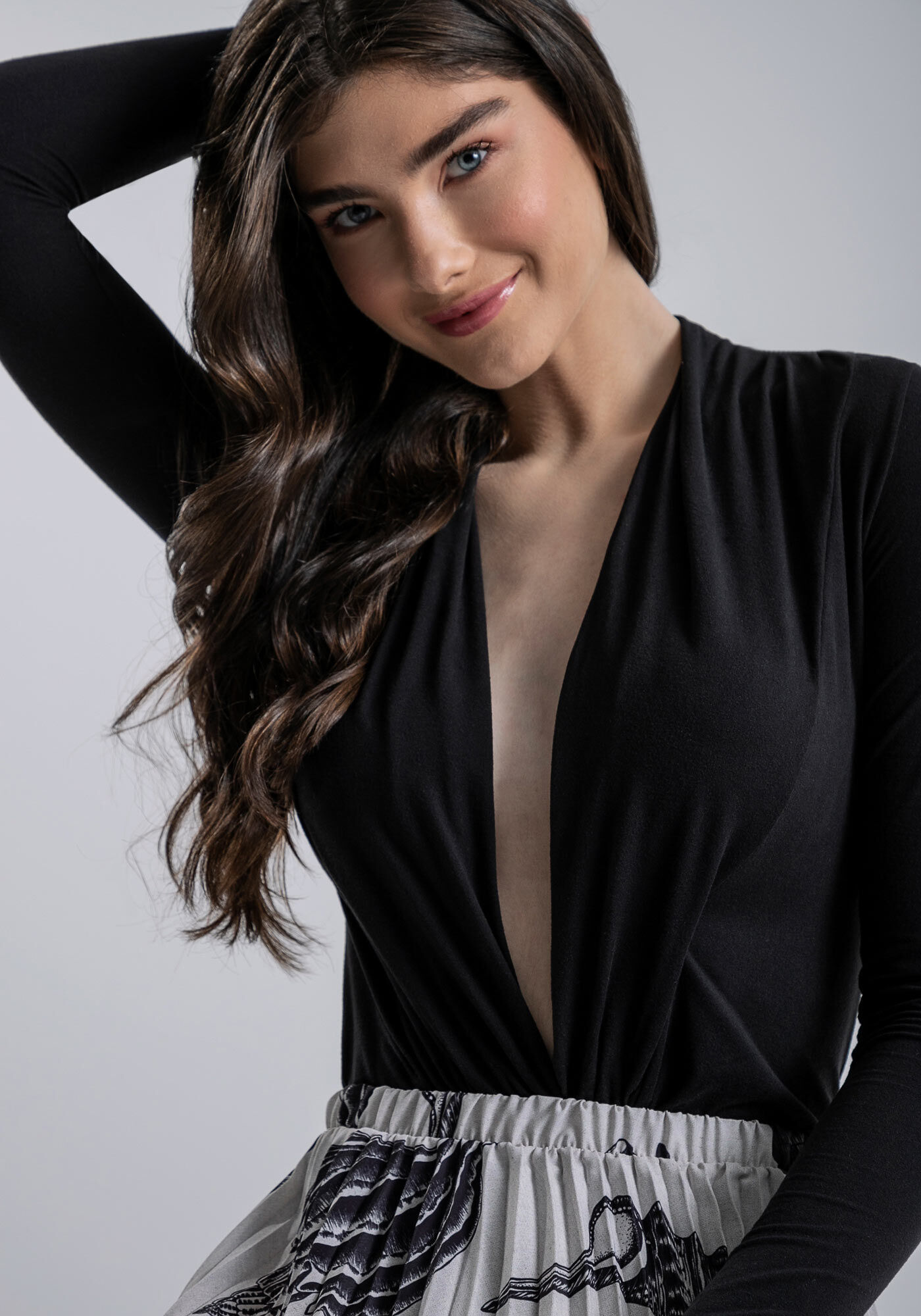 Body Manga Longa com Decote Profundo, PRETO REATIVO, large.