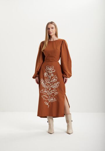 Vestido Midi De Mangas Amplas Com Bordados Em Alto Relevo, MARROM ESPERADO. Vestido Midi De Mangas Amplas Com Bordados Em Alto Relevo, MARROM ESPERADO, large.