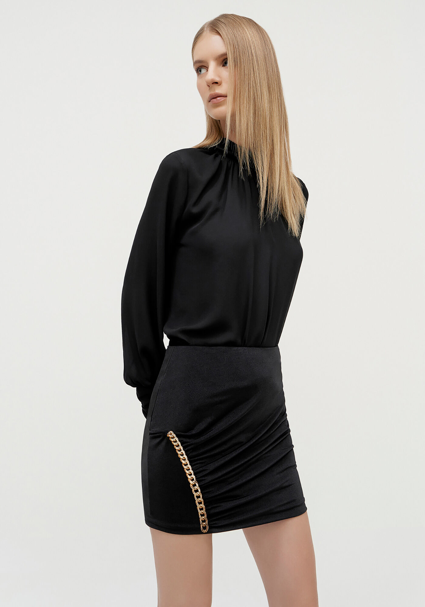 Saia Curta em Malha Brilho com Corrente, PRETO REATIVO, large.