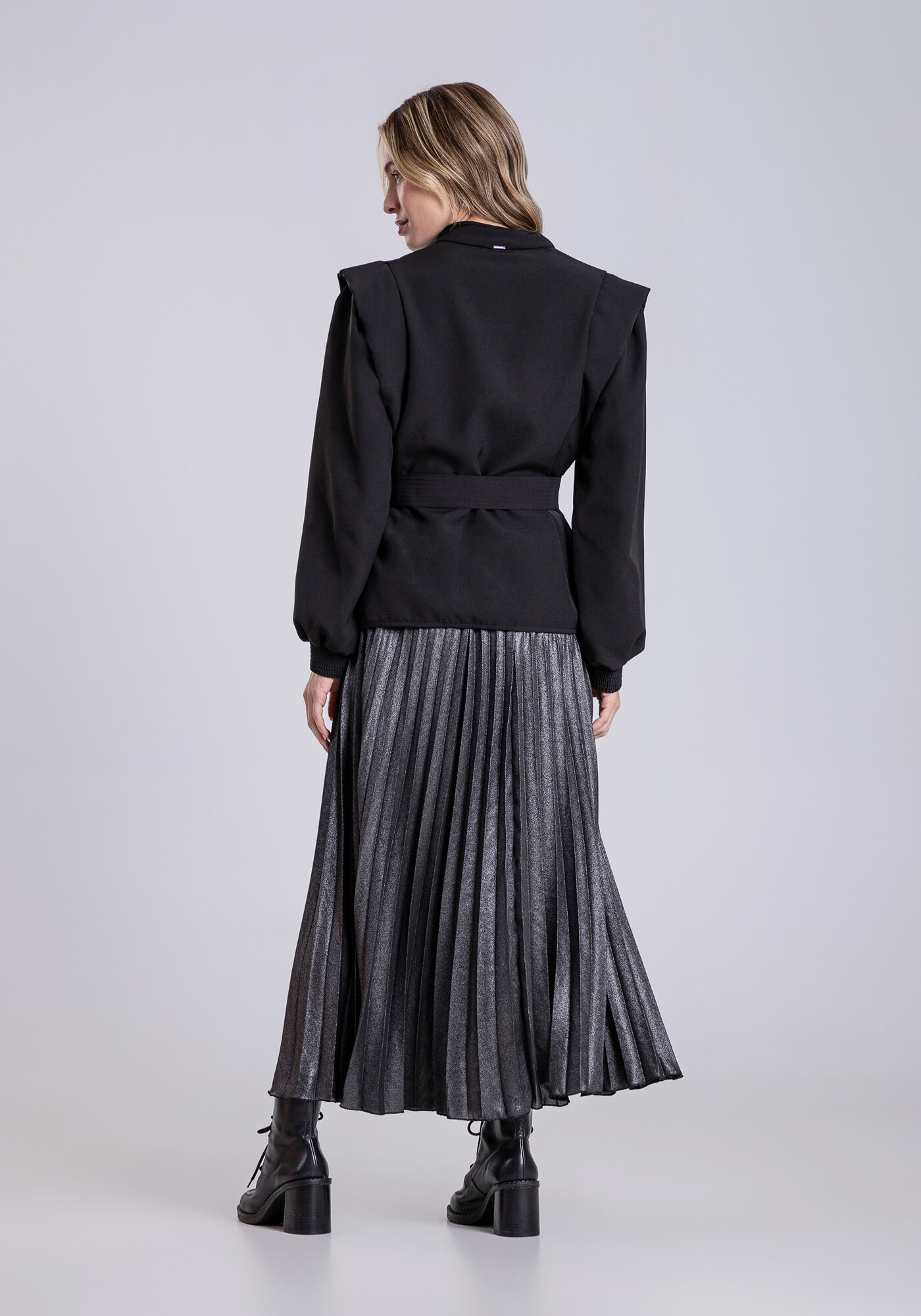 Jaqueta Petra com Recorte e Z&iacute;per, PRETO REATIVO, large.