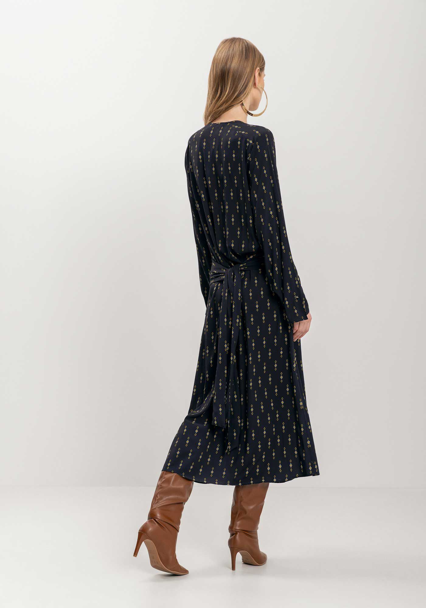 Vestido Estampado Ch&aacute; De Mangas Longas Com Decote Em V, PATTERN PRETO, large.