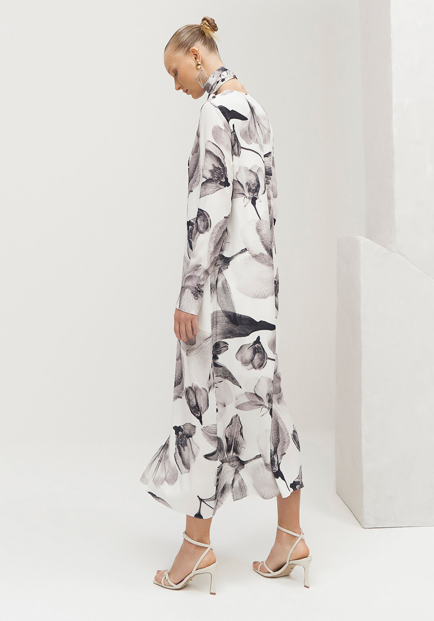 Vestido Midi Manga Longa Estampado com Cinto, , large.