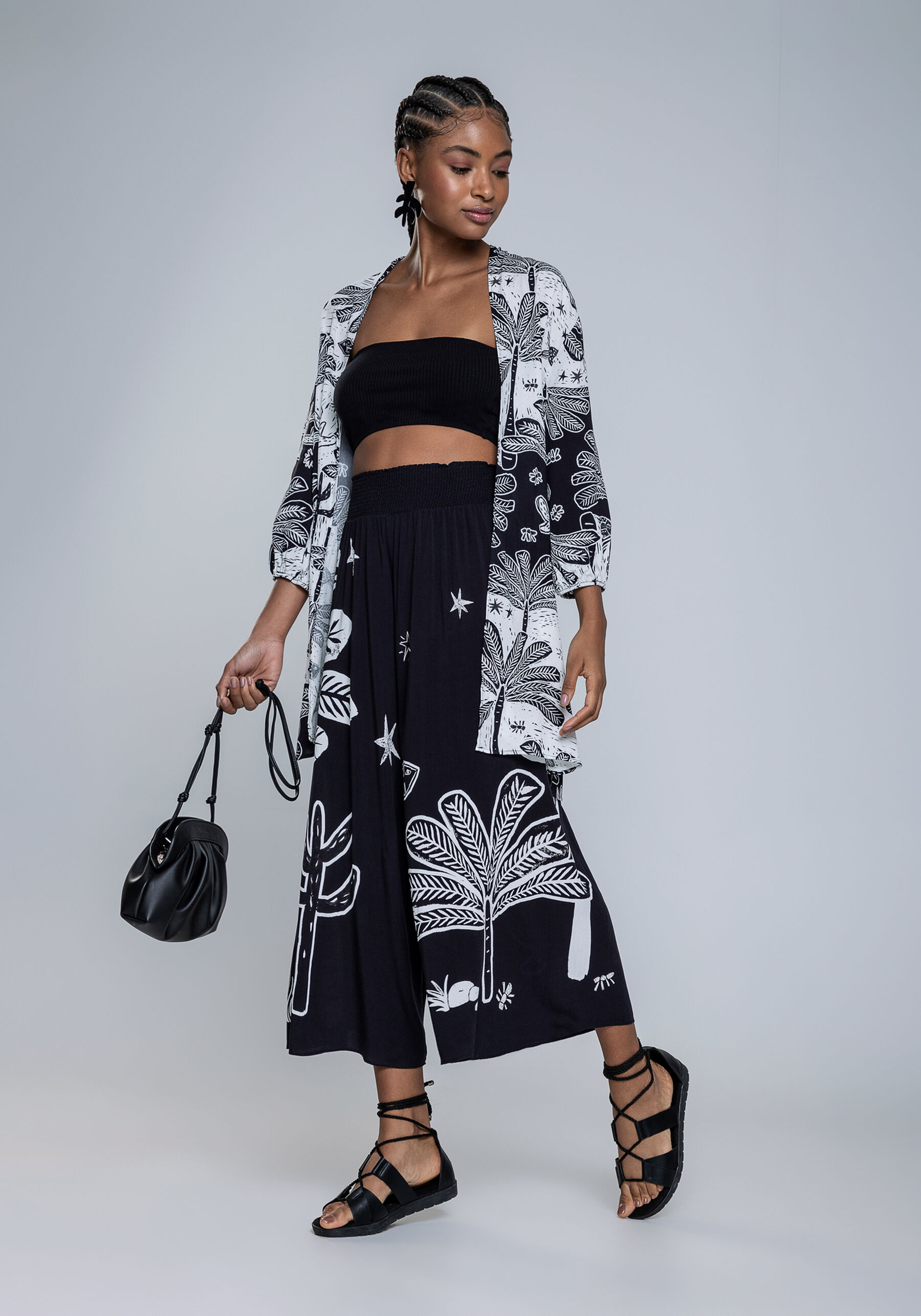 Calça Pantacourt em Viscose com Estampa, . Calça Pantacourt em Viscose com Estampa, , large.