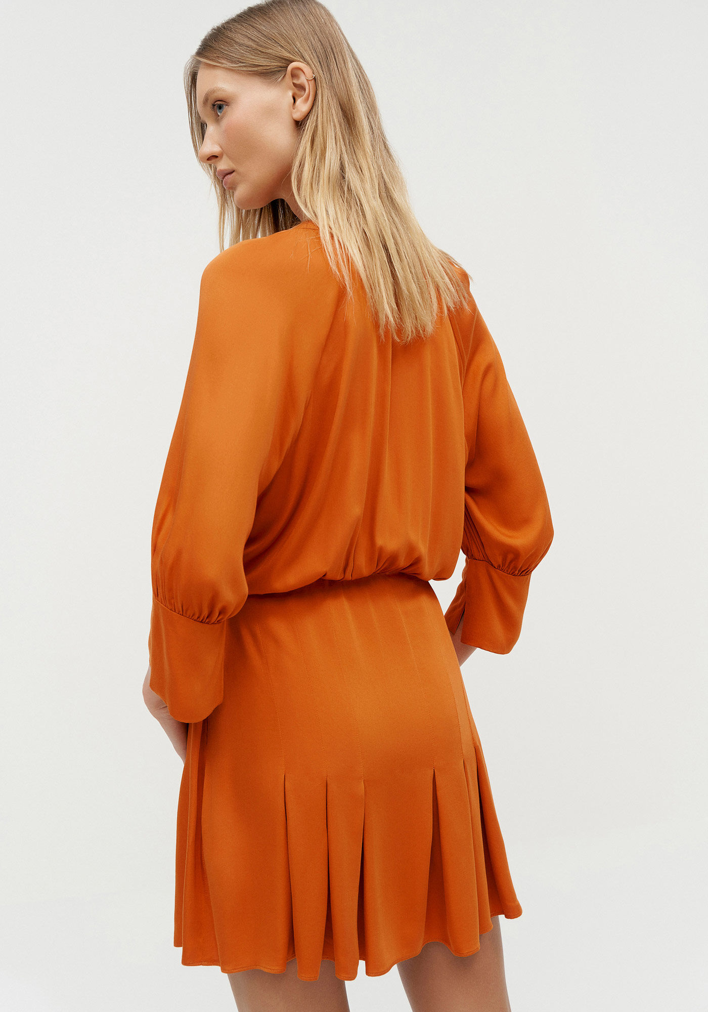 Vestido Curto Manga 3/4 com Pregas, , large.