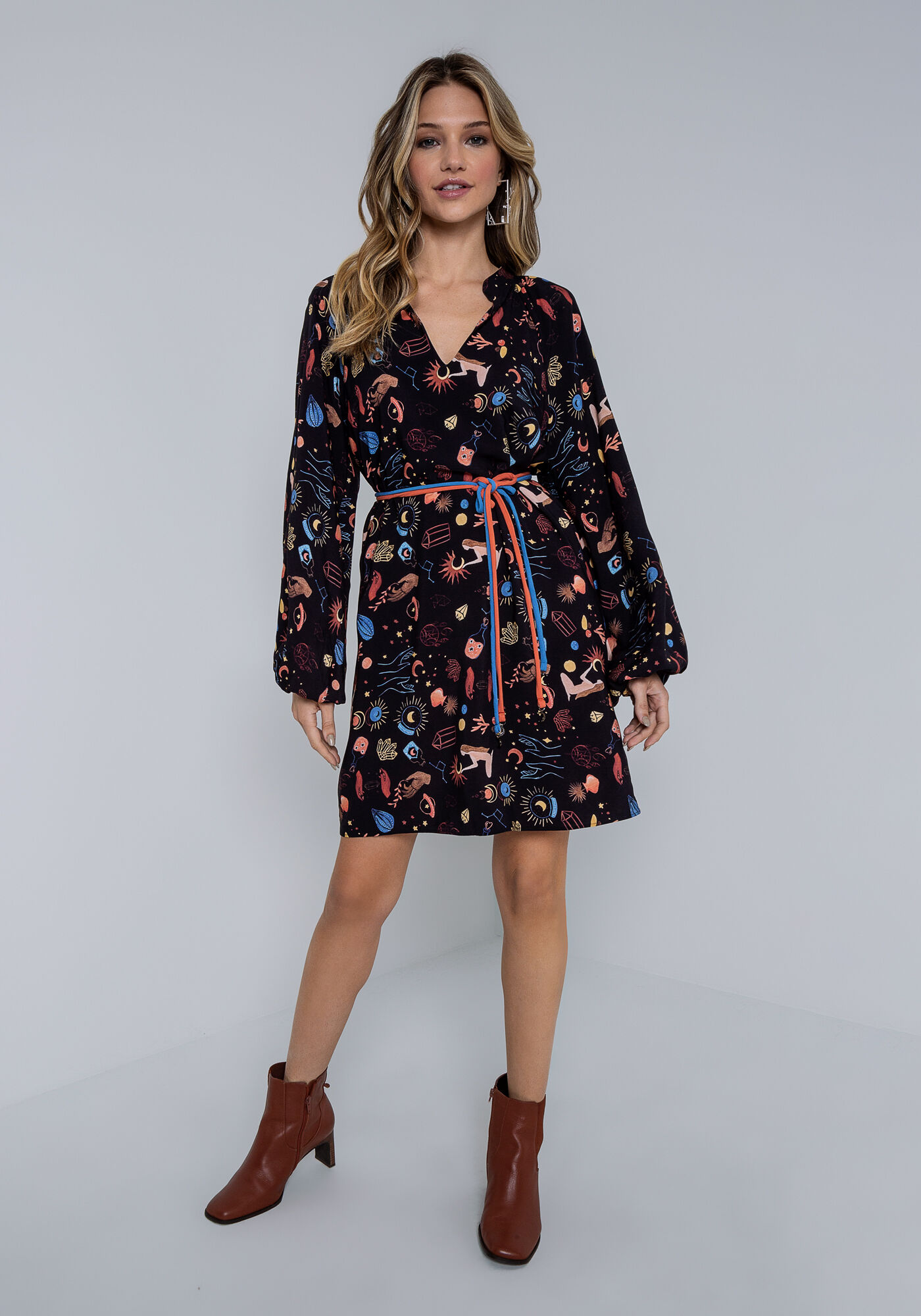 Vestido Curto Manga Bufante e Cinto, ENIGMA, large.