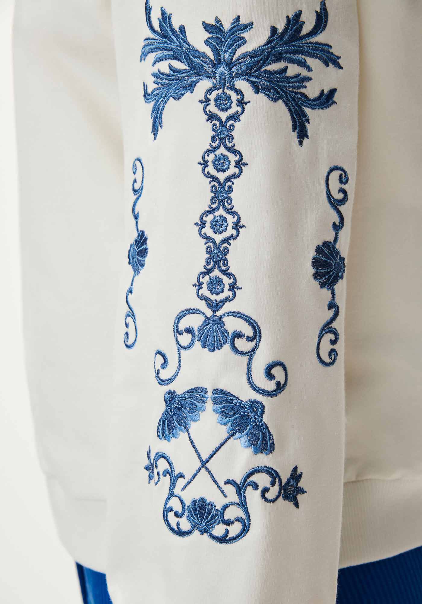 Jaqueta Bomber em Molecotton com Bordado Manga, BRANCO OFF WHITE, large.