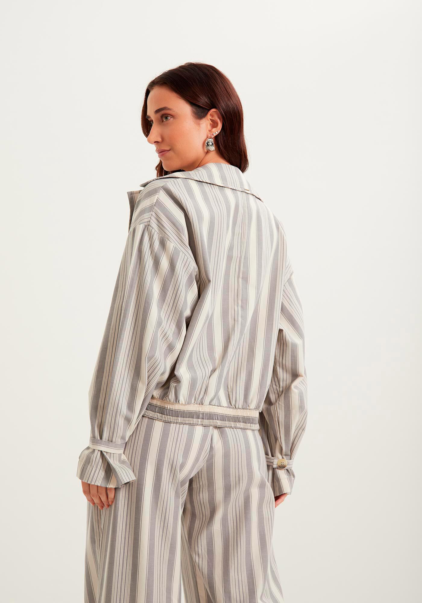 Jaqueta Listrada Em Algod&atilde;o Com Lapelas E Abotoamento Duplo, , large.