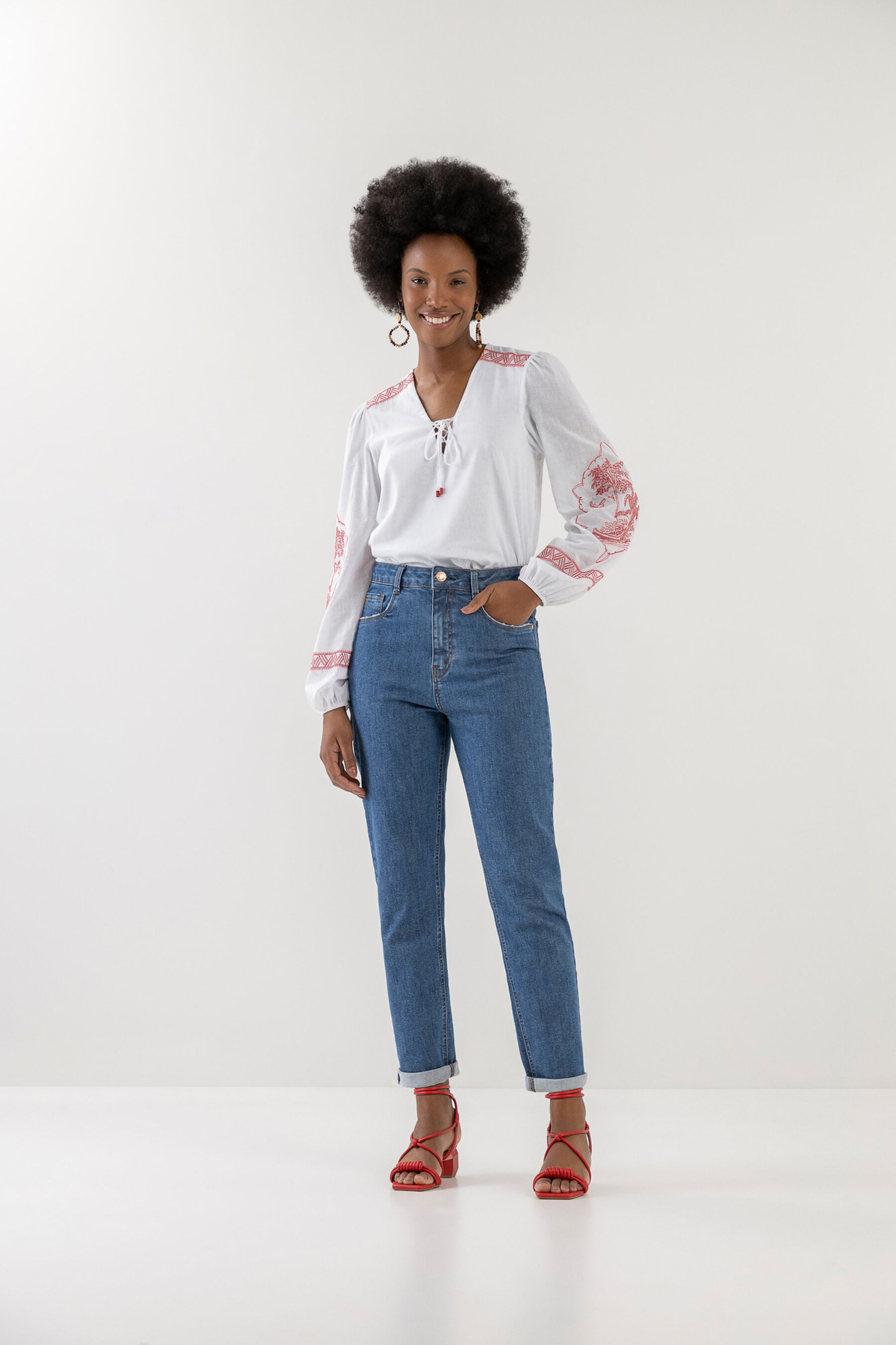 Calça Jeans Mom Sustentável com Elastano, JEANS. Calça Jeans Mom Sustentável com Elastano, JEANS, large.