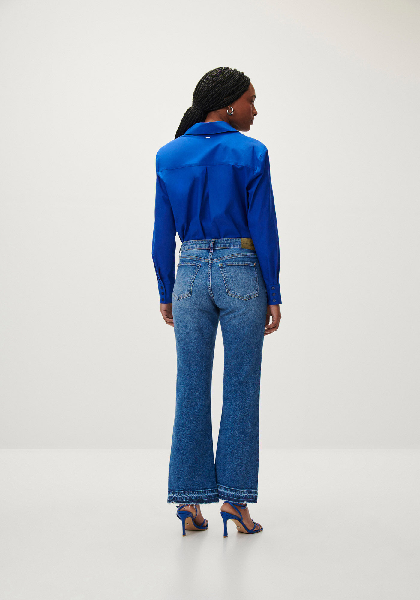 Cal&ccedil;a Jeans Flare Cropped com Cintura Alta, , large.