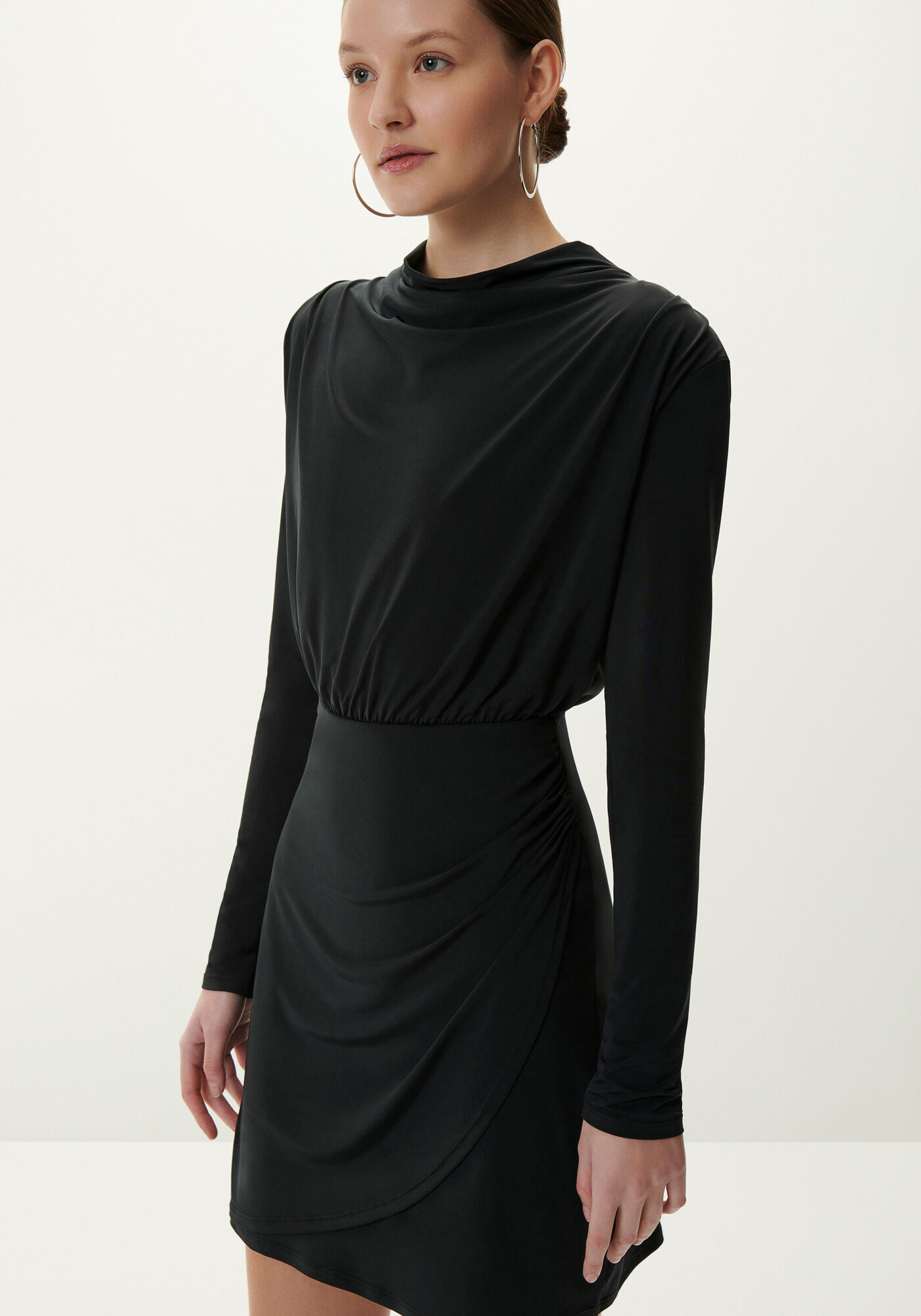 Vestido Curto Manga Longa com Gola Degag&ecirc;, , large.