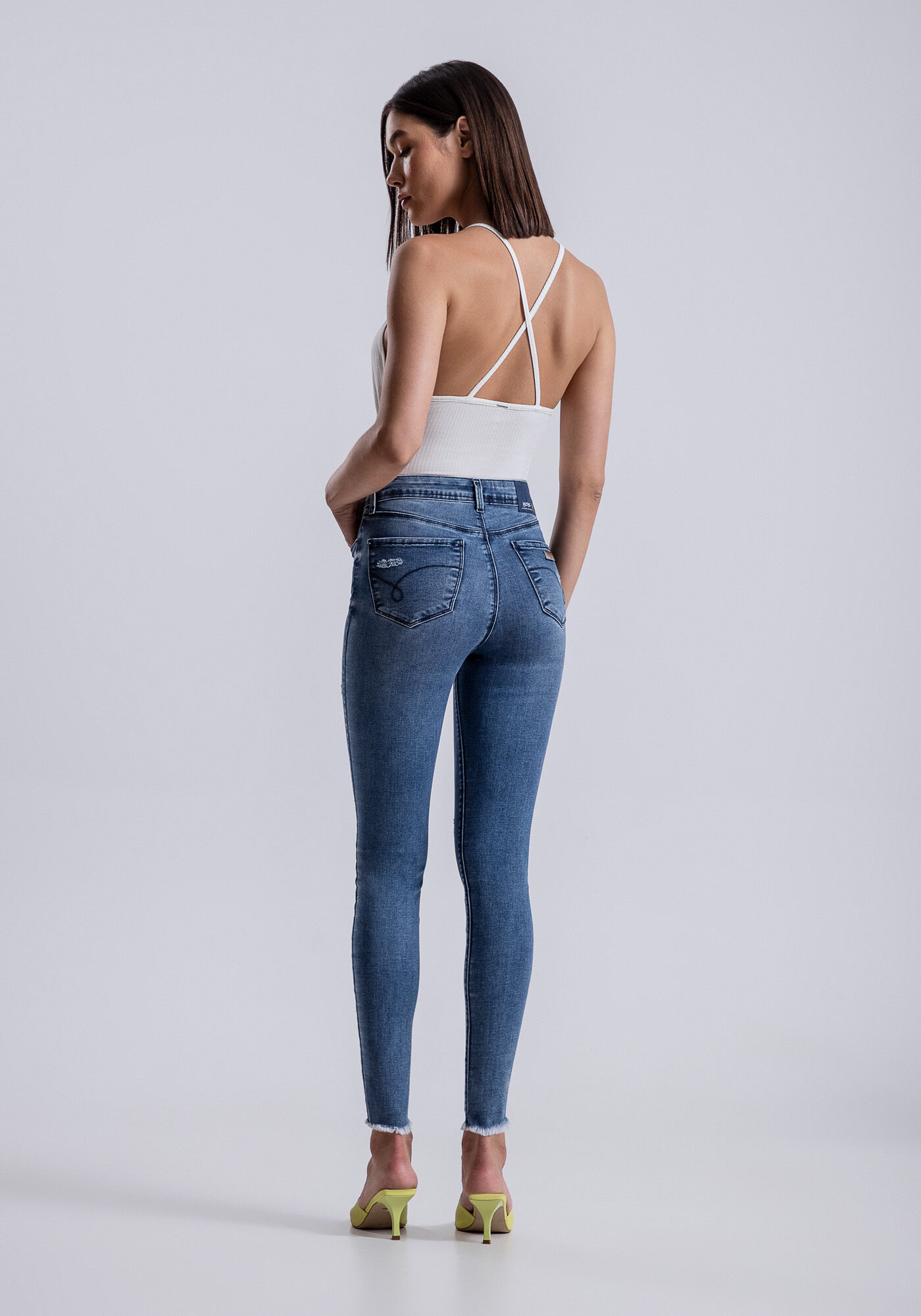 Cal&ccedil;a Jeans Skinny Cropped Aruba Flat Belly, , large.