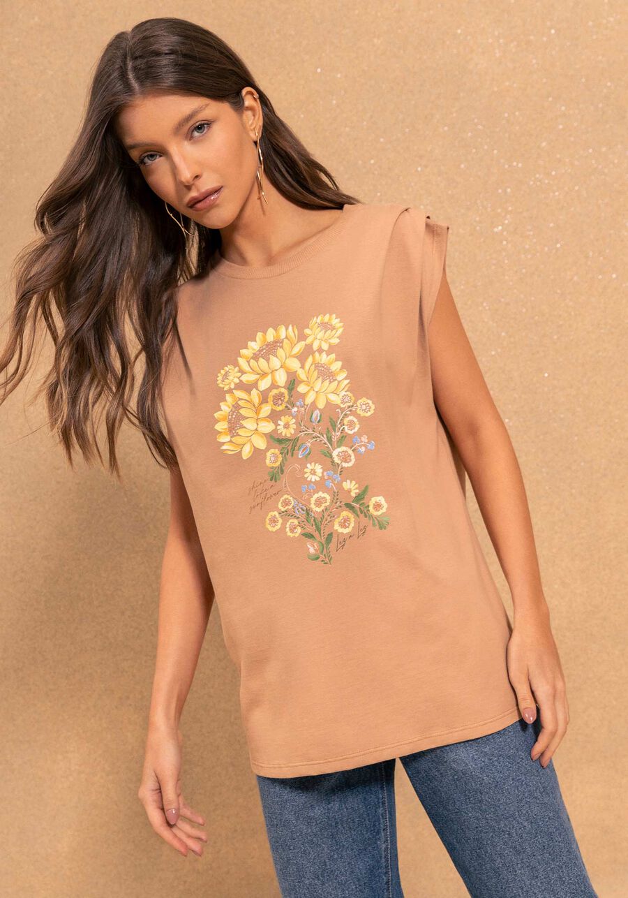 Blusa T-shirt Com Ombros Drapeados E Estampa Localizada, BEGE ZEFIRO. Blusa T-shirt Com Ombros Drapeados E Estampa Localizada, BEGE ZEFIRO, large.