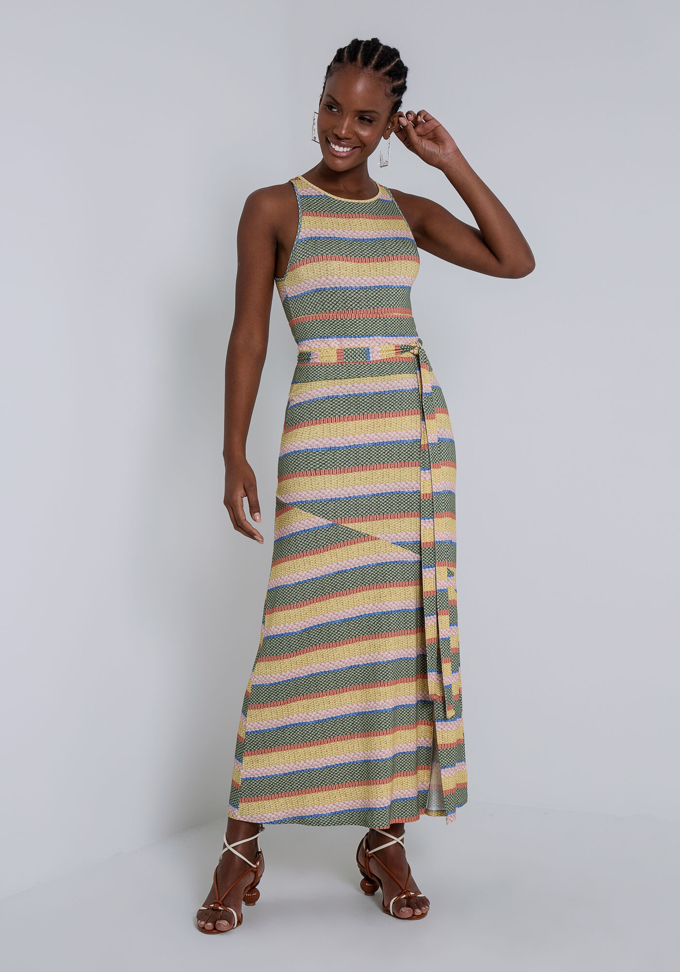 Vestido shop e cinto