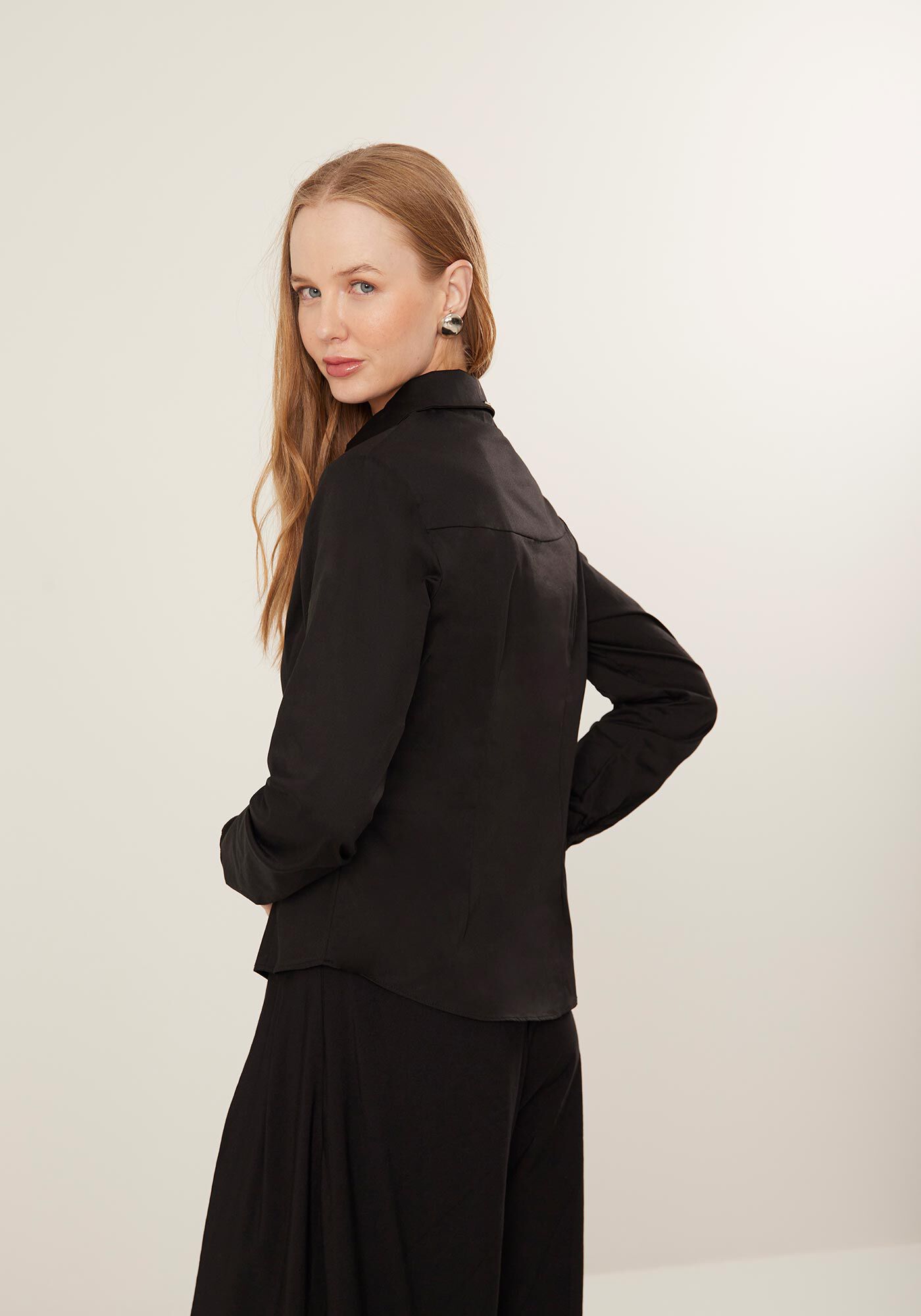 Camisa B&aacute;sica De Mangas Longas Com Barra Arredondada, , large.