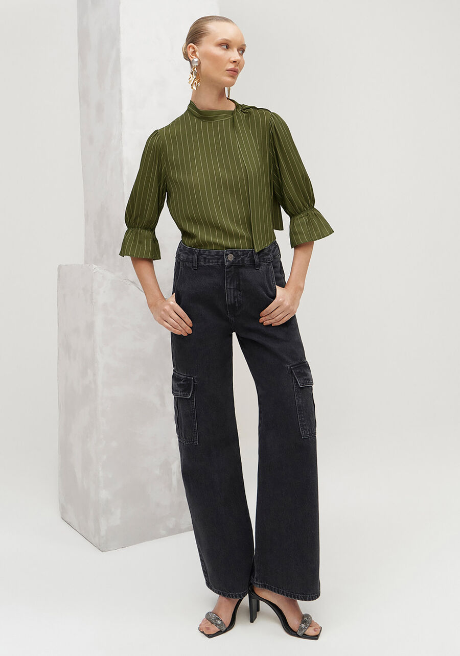 Blusa Manga 3/4 em Viscose com Amarração Gola, . Blusa Manga 3/4 em Viscose com Amarração Gola, , large.