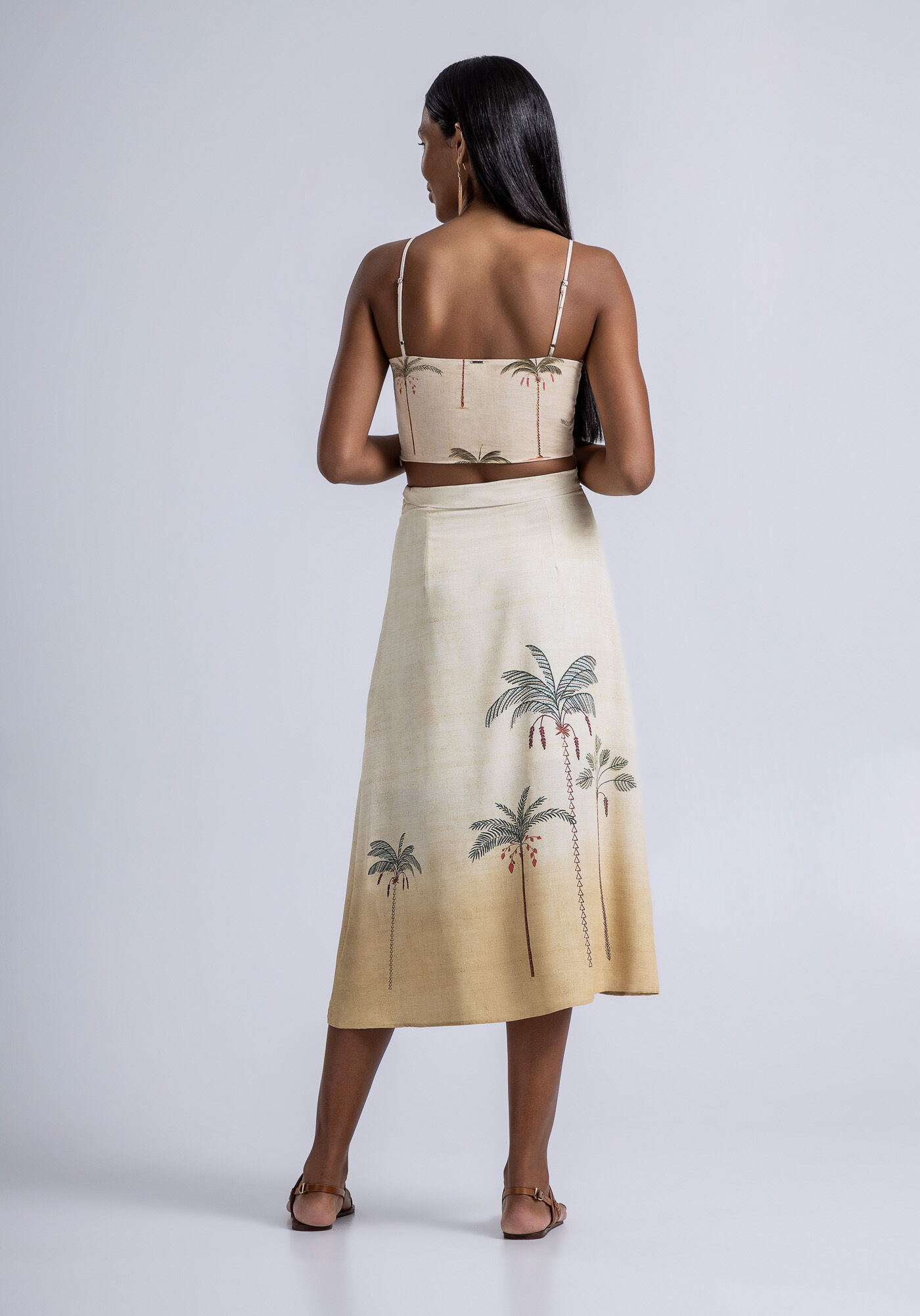 Saia Midi Cintura Alta em Tecido Poly Transpassada, ORLA, large.