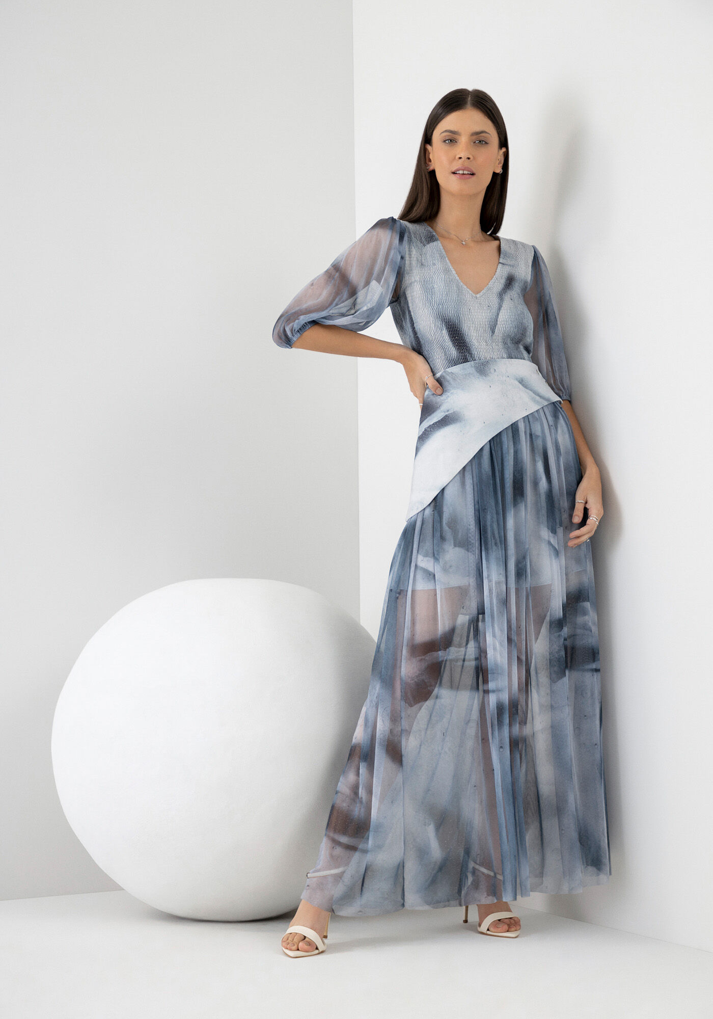 Vestido Longo em Tule com Recorte Sobreposto, ATMOSFERA, large.