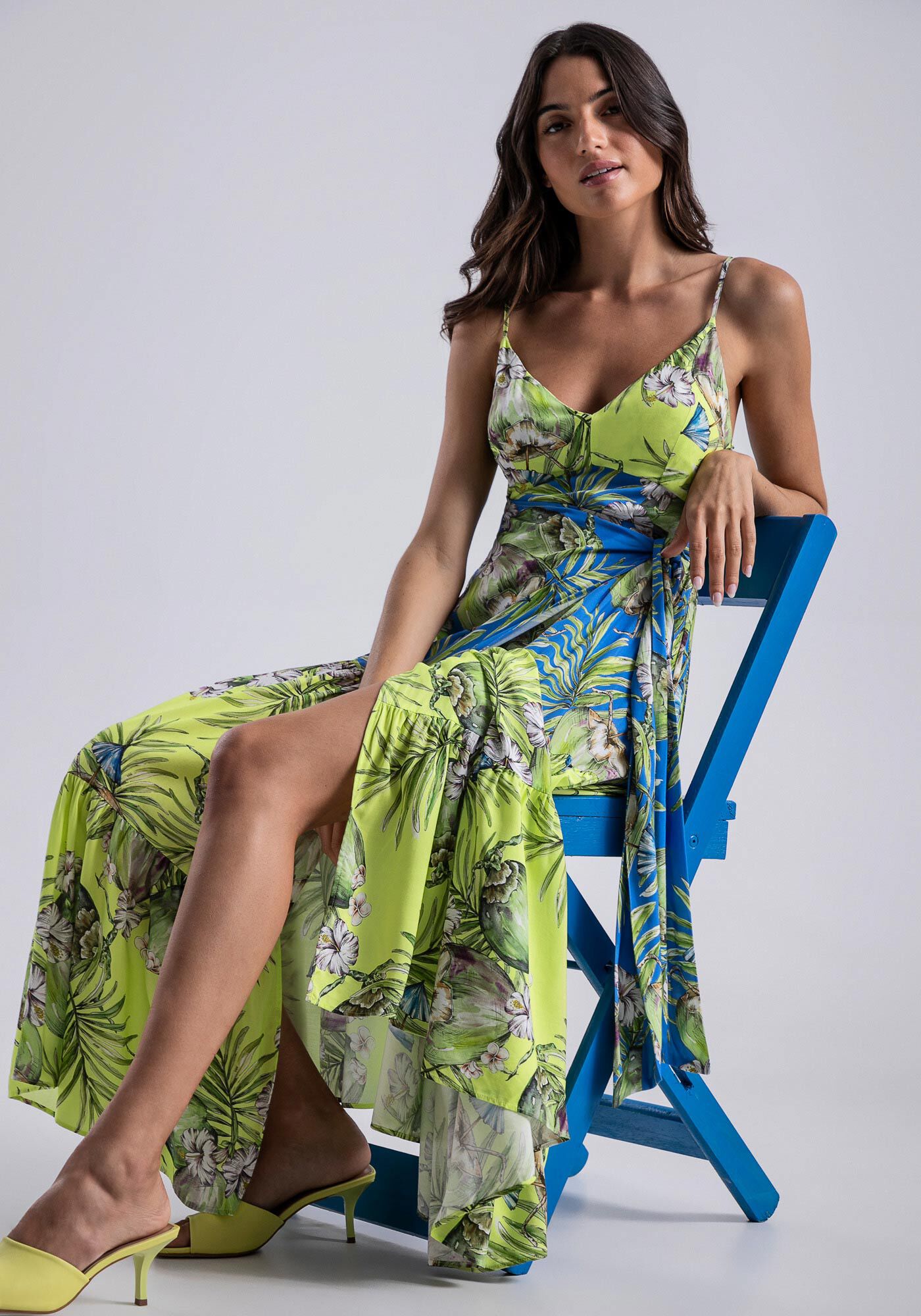 Vestido Midi em Viscose com Recorte Transpassado, AGUA DE COCO, large.