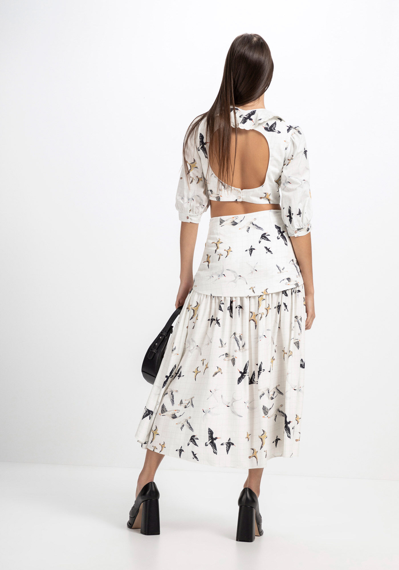 Saia Midi Estampada em Crepe com Sobreposi&ccedil;&atilde;o, PASSAROS, large.