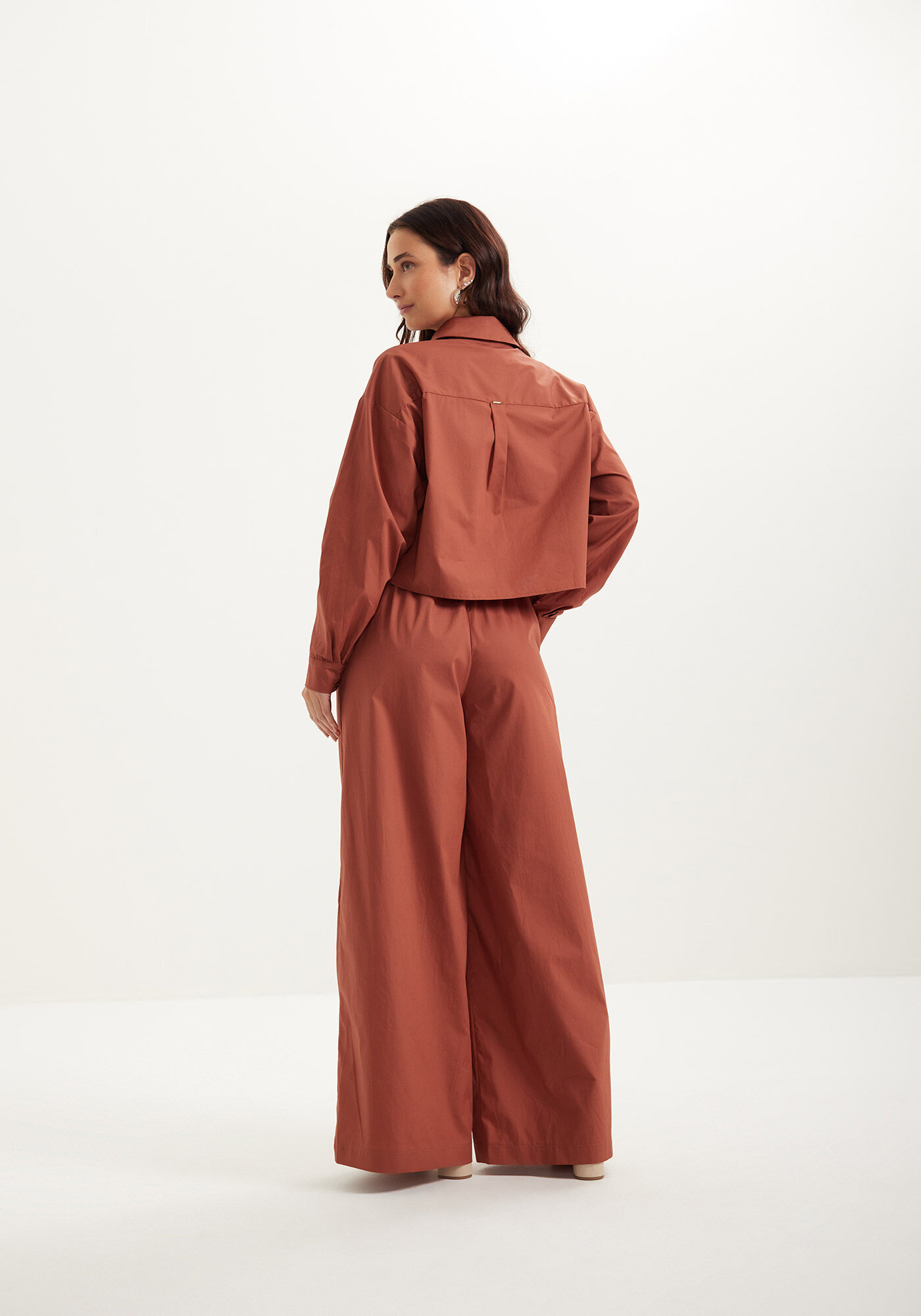 Cal&ccedil;a Pantalona Em Tricoline Com Cintura M&eacute;dia E Bolsos, , large.