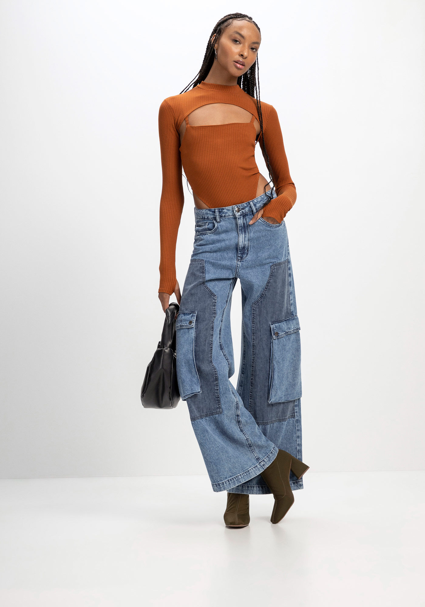 Body Cavado em Malha com Sobreposi&ccedil;&atilde;o, , large.