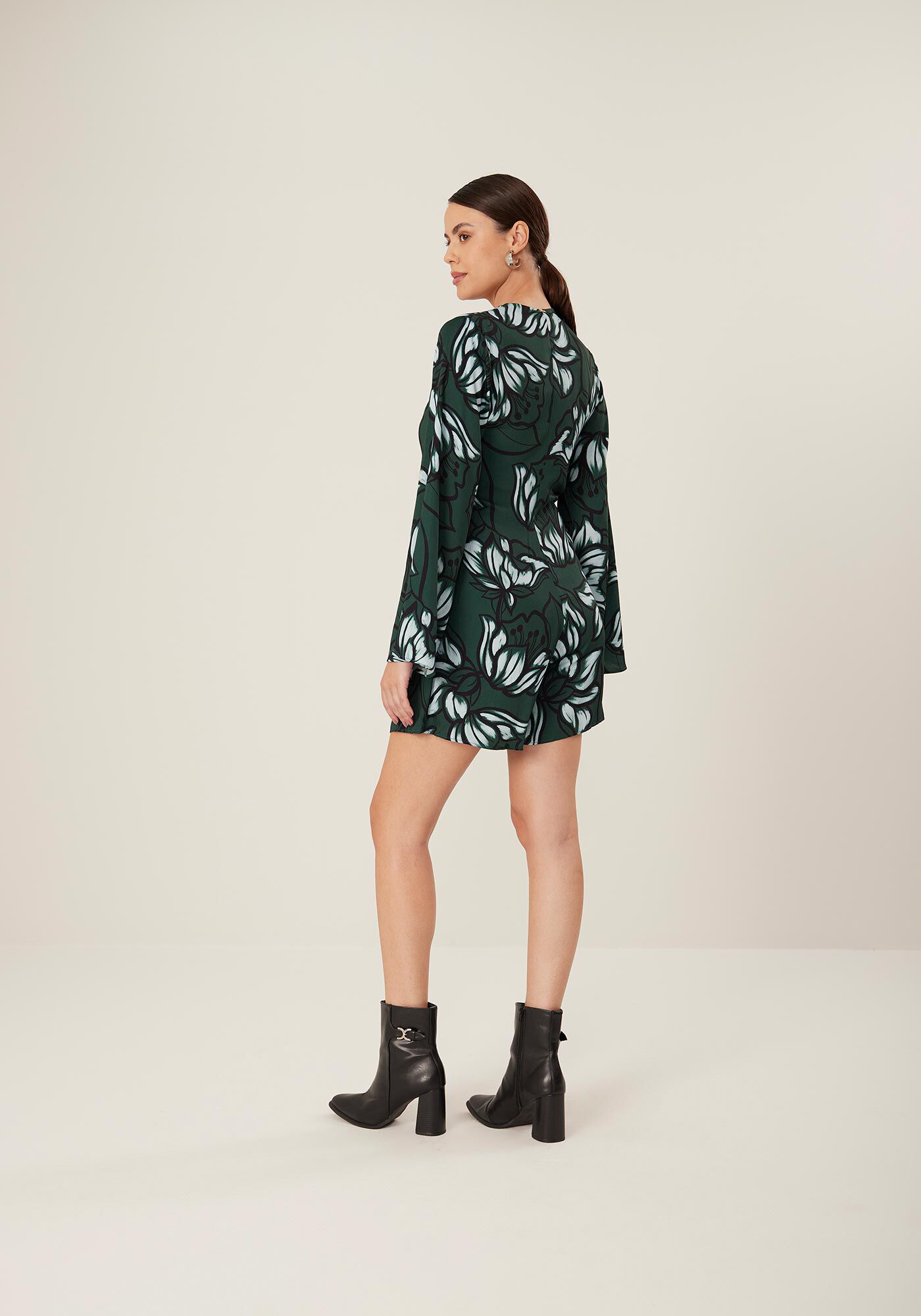 Macac&atilde;o Curto Estampado Com Mangas Amplas E Amarra&ccedil;&atilde;o, , large.