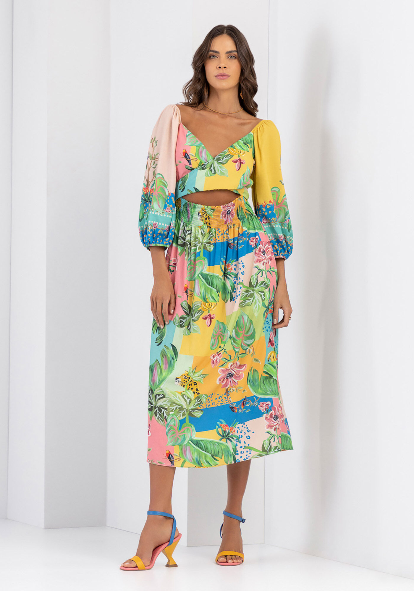 Vestido Manga 3/4 com Decote Transpassado, MACUITA, large.