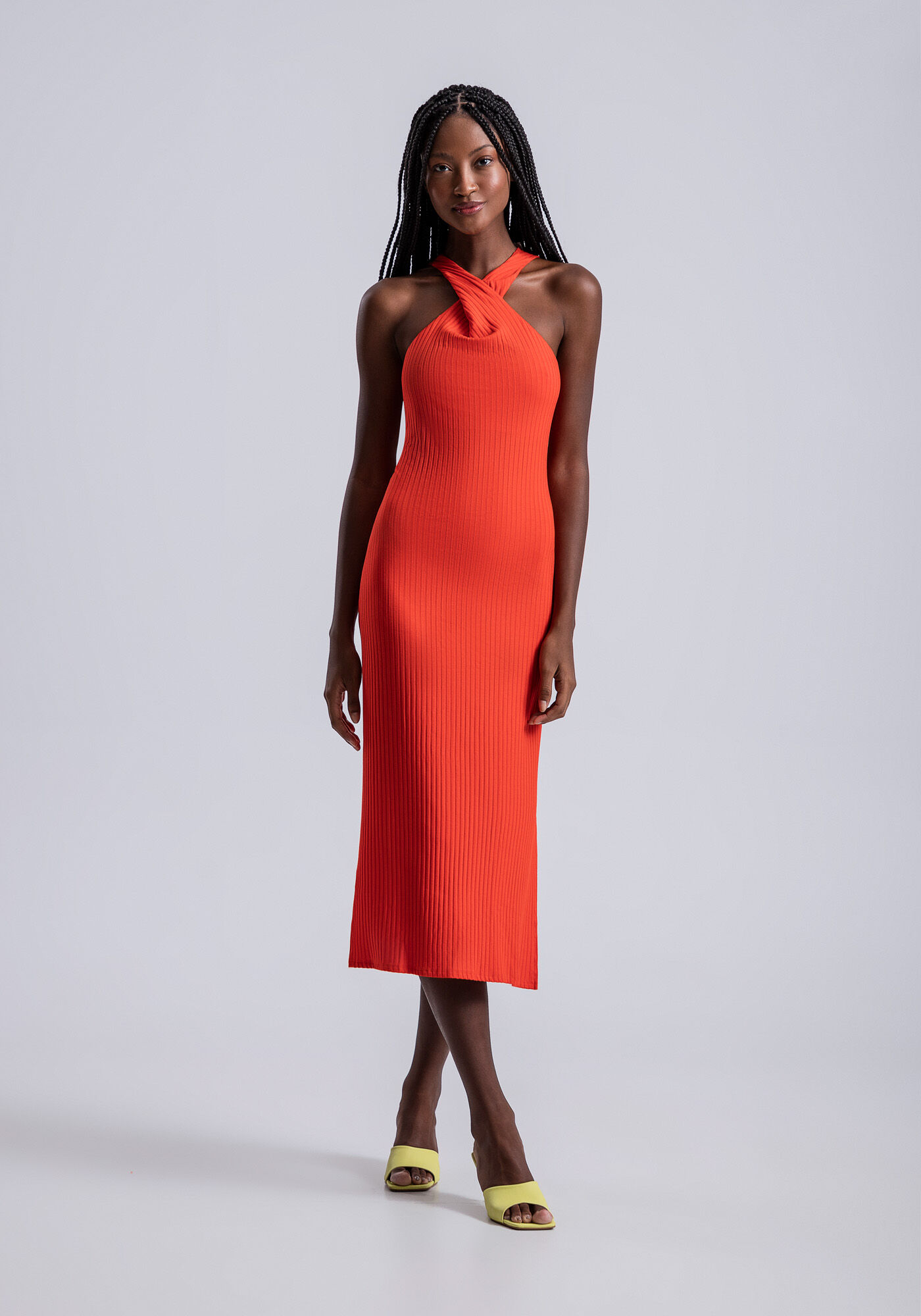 Vestido Midi Justo Canelado com Tor o e Fenda Lez a Lez