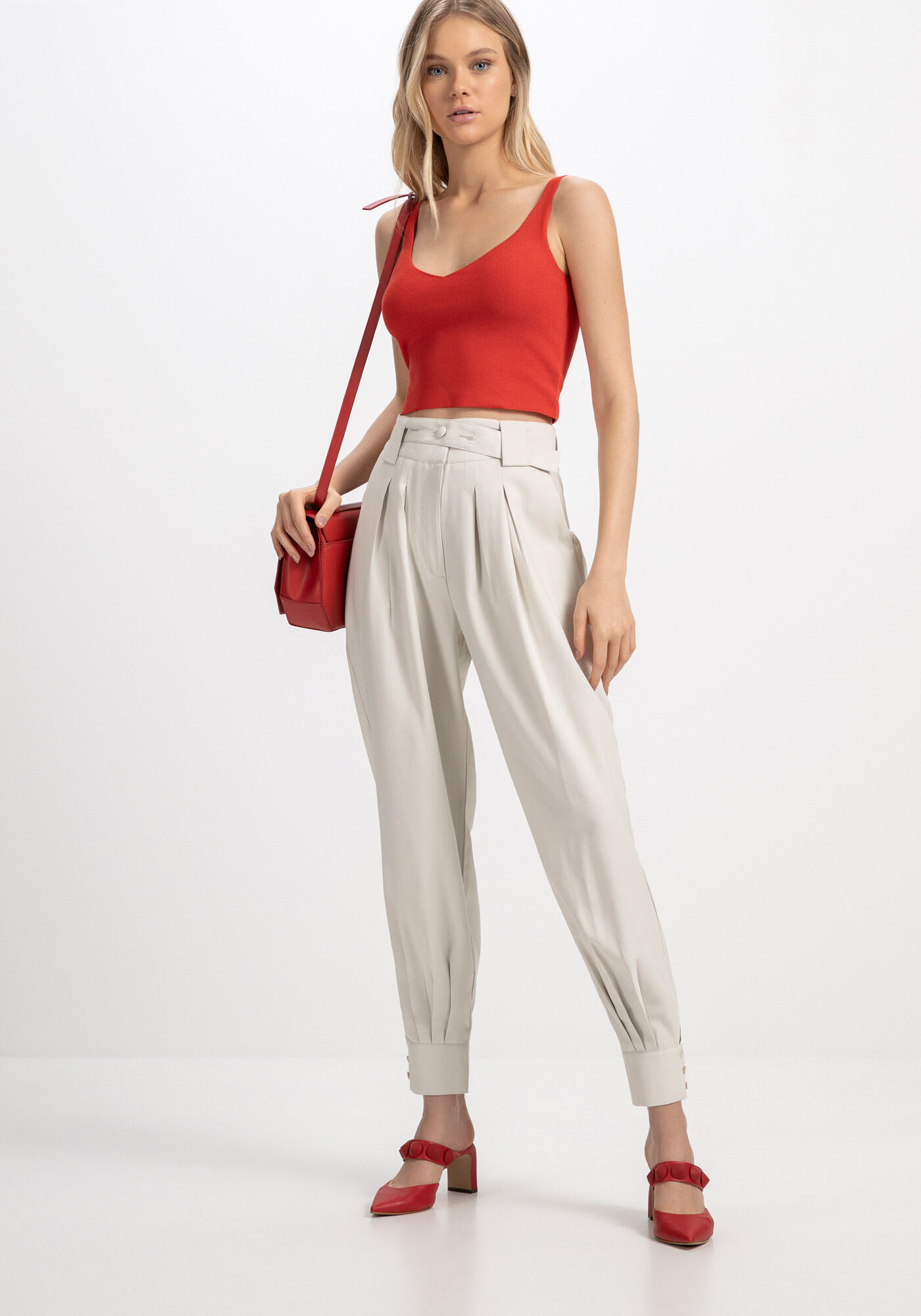 Blusa Cropped em Tric&ocirc; com Decote V, , large.