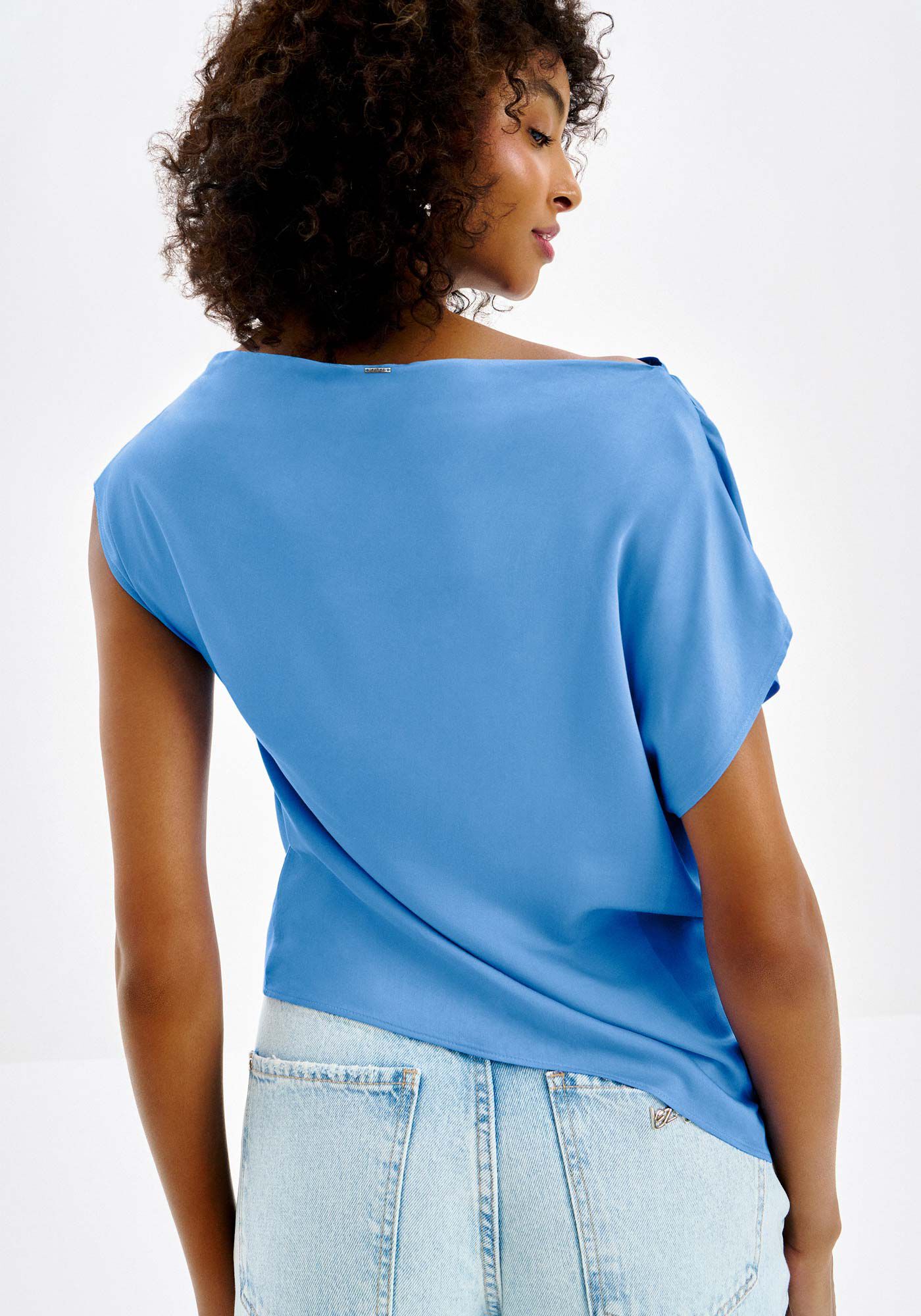 Blusa Assim&eacute;trica com Decote Um Ombro S&oacute;, , large.