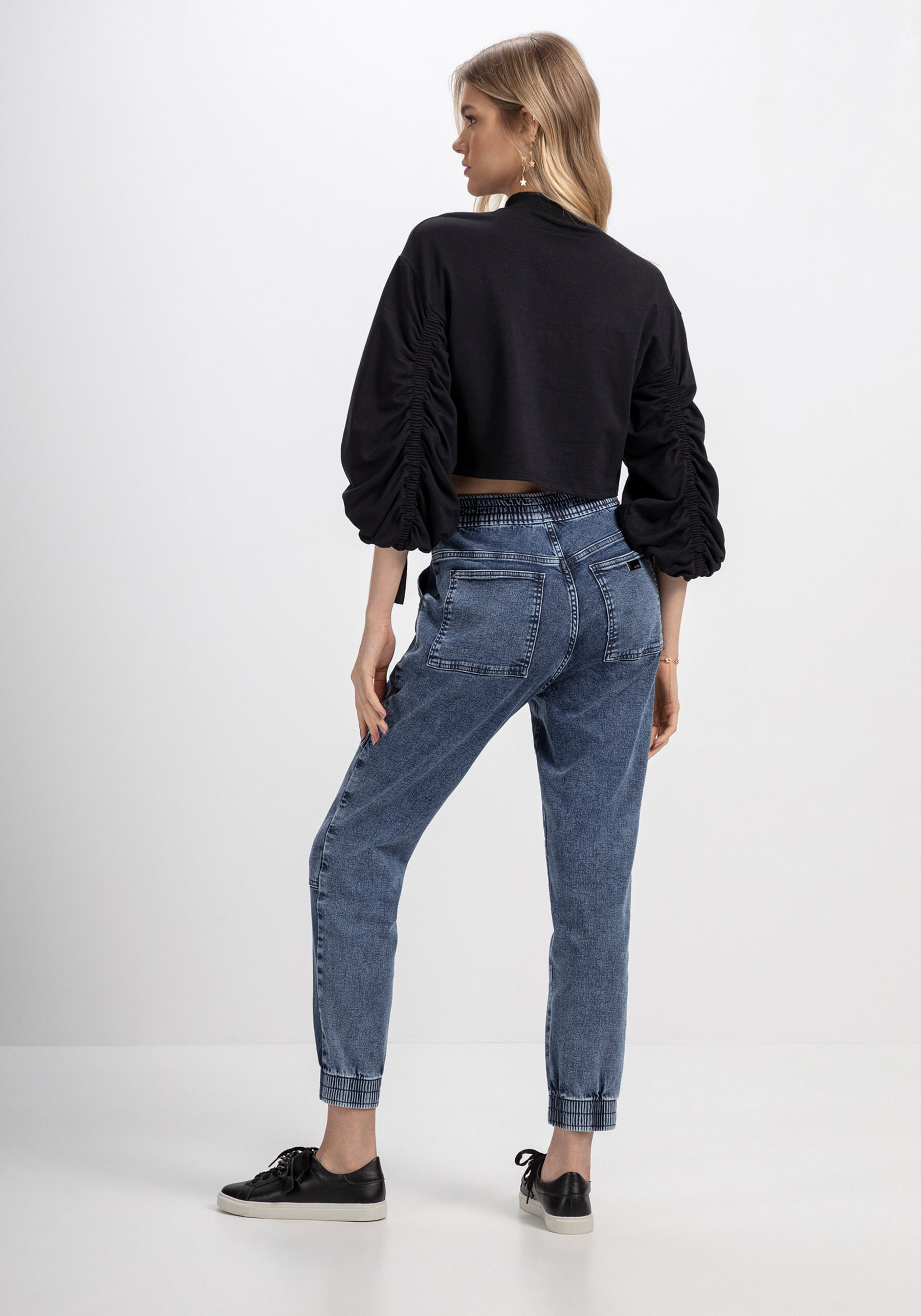 Blusão Manga 3/4 Bufante com Bordado, PRETO REATIVO. Blusão Manga 3/4 Bufante com Bordado, PRETO REATIVO, large.