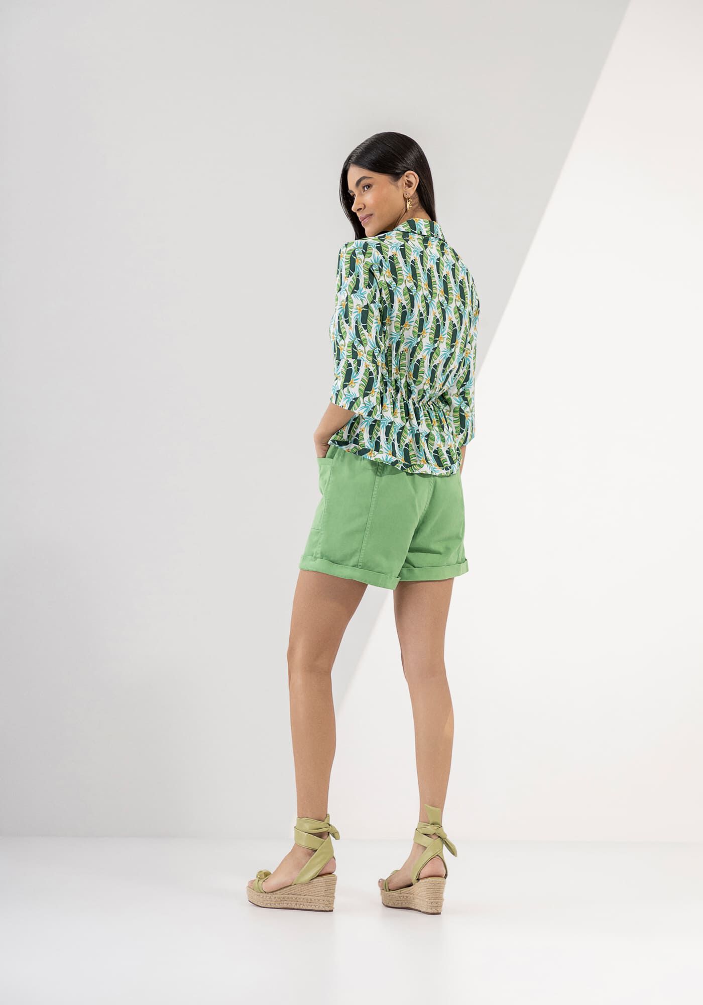 Camisa Manga 3/4 com Recorte Transpassado, , large.