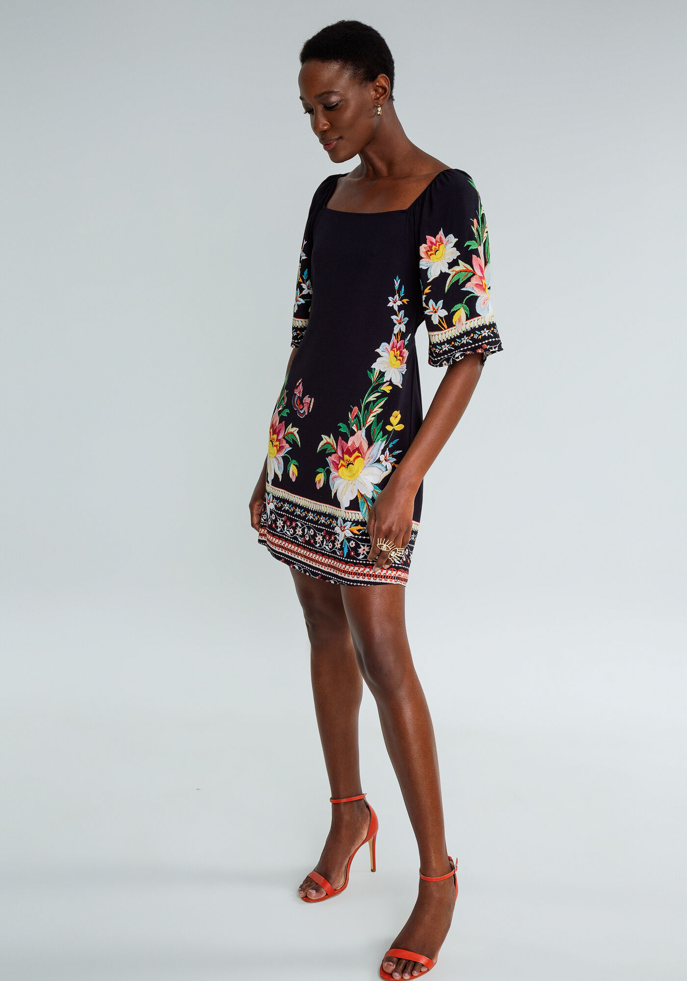 Vestido Curto Amarra&ccedil;&atilde;o Estampada, NOSTALGIA, large.