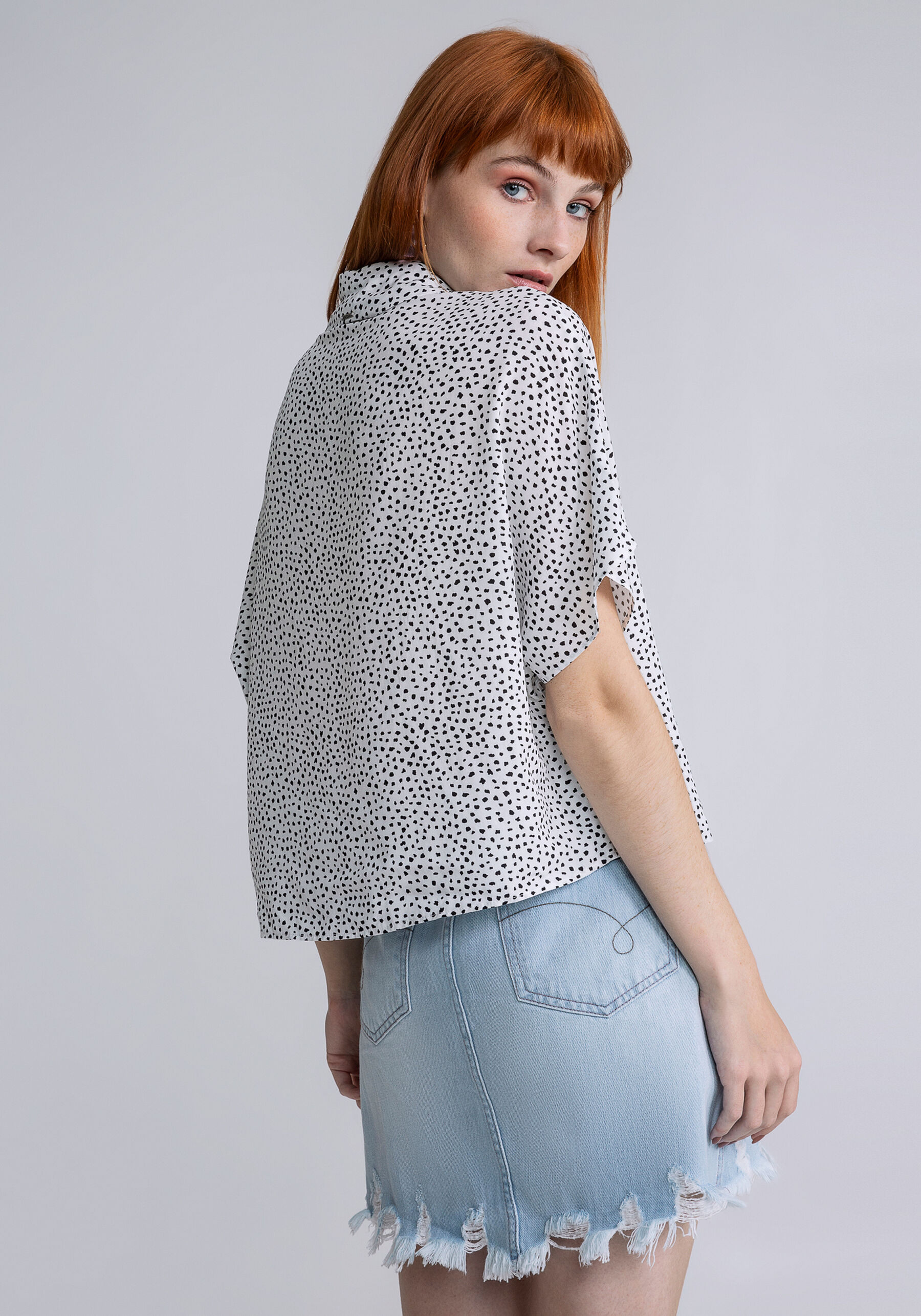 Camisa Manga Curta Cropped Estampa, DIVERSAO. Camisa Manga Curta Cropped Estampa, DIVERSAO, large.