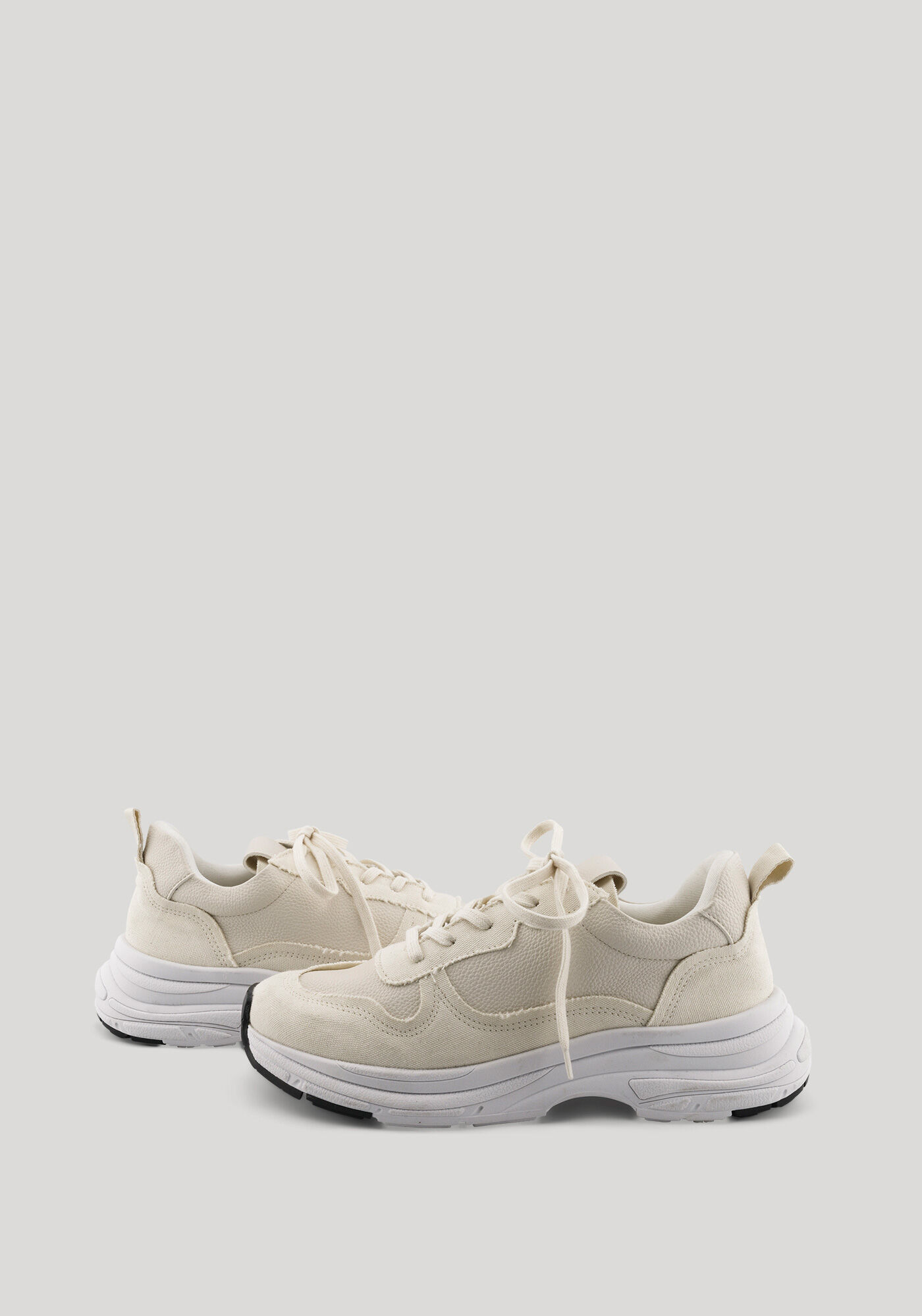 T&ecirc;nis Feminino Com Recortes E Solado Anat&ocirc;mico, , large.