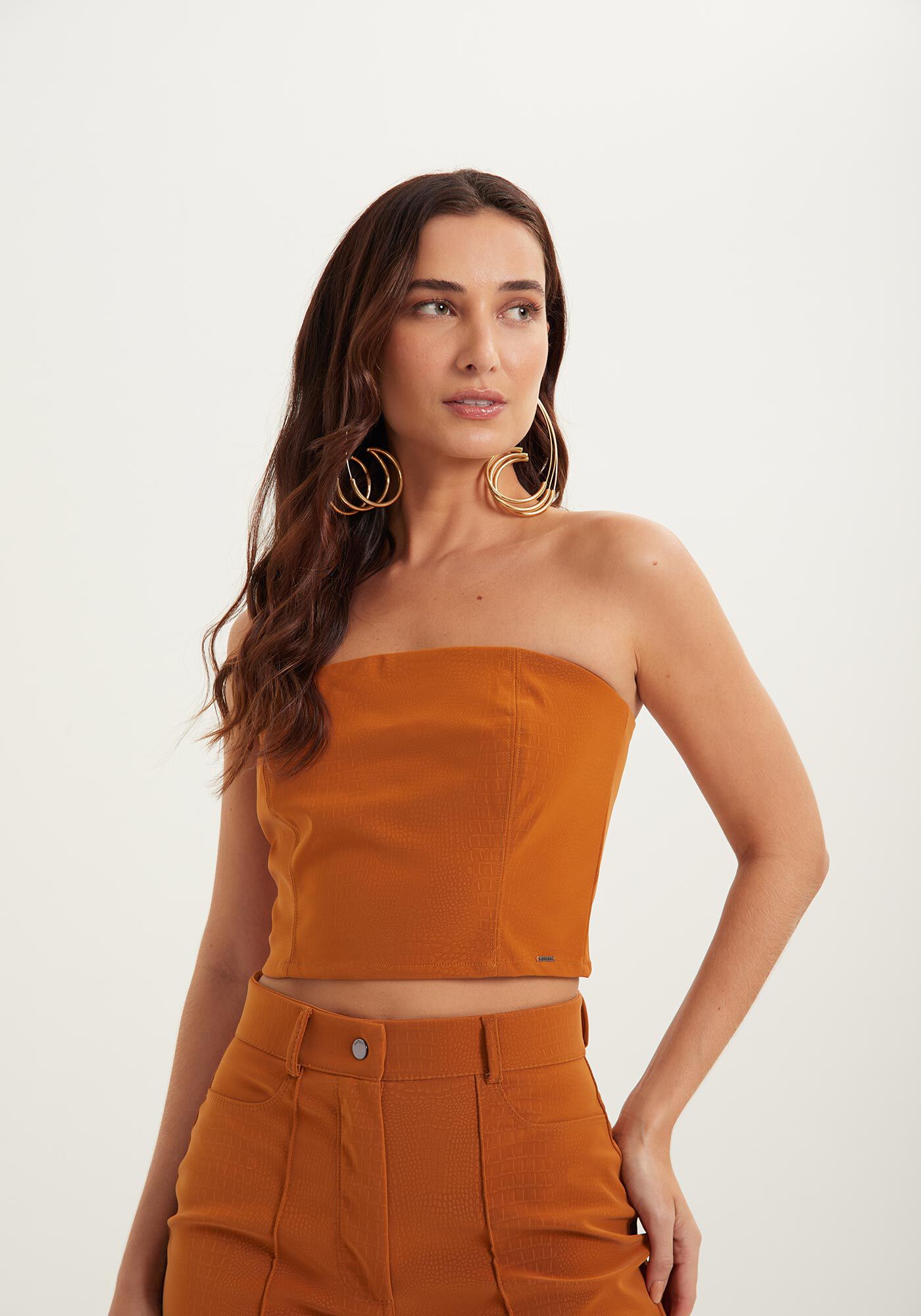 Blusa Curta Sem Al&ccedil;as Com Z&iacute;per Em Malha Leather, , large.