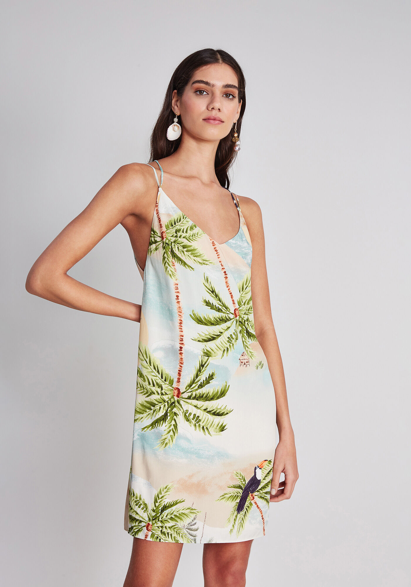 Vestido com Al&ccedil;as Decote V Estampa, , large.