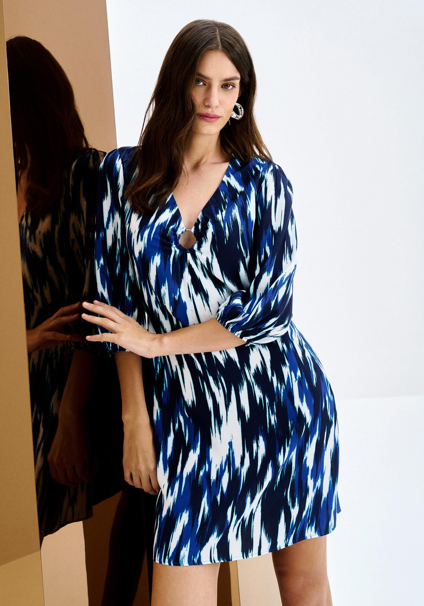 Vestido Curto Manga 3/4 Estampado com Argola, , large.